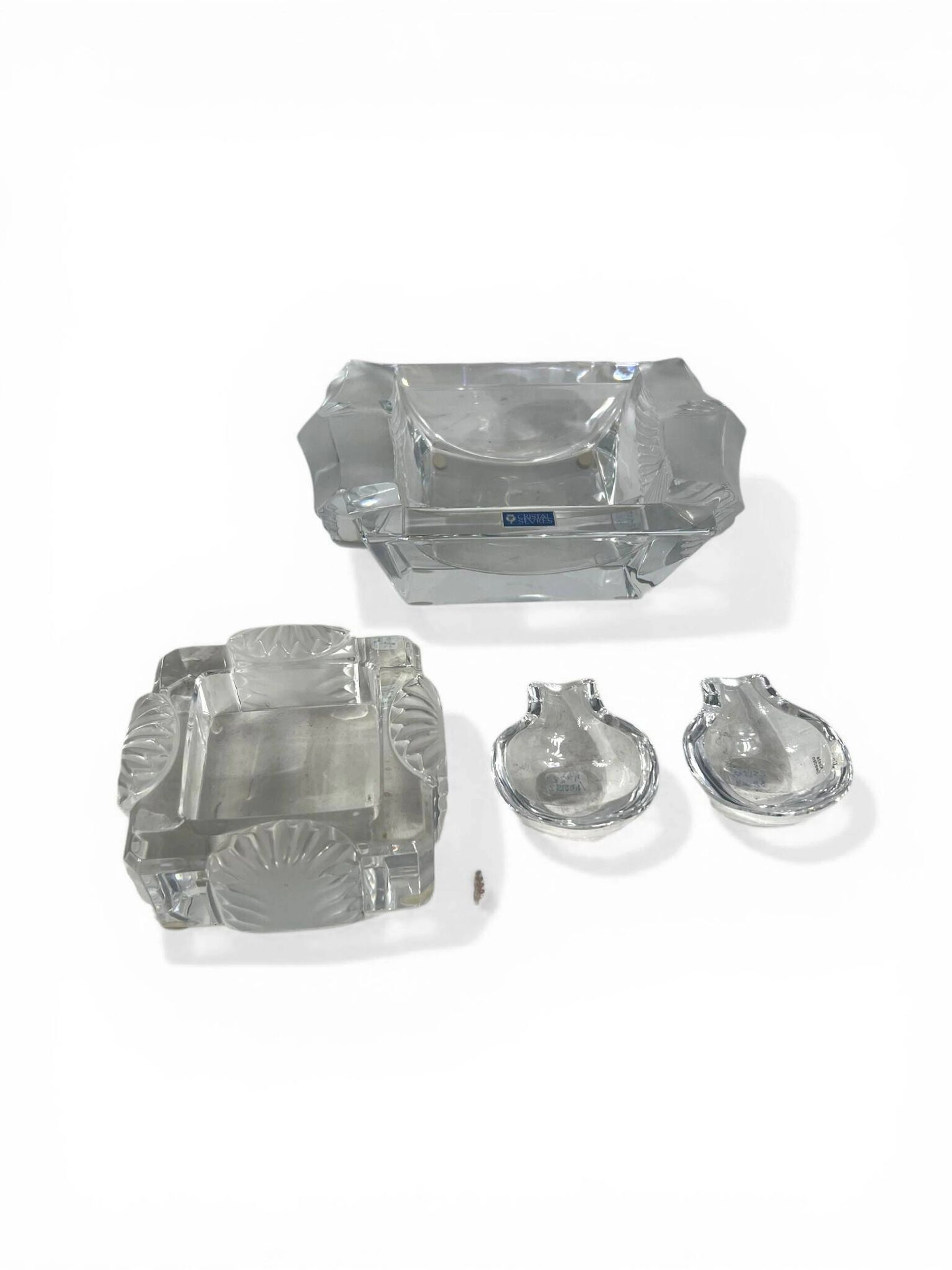 Lot including: - Lot 84