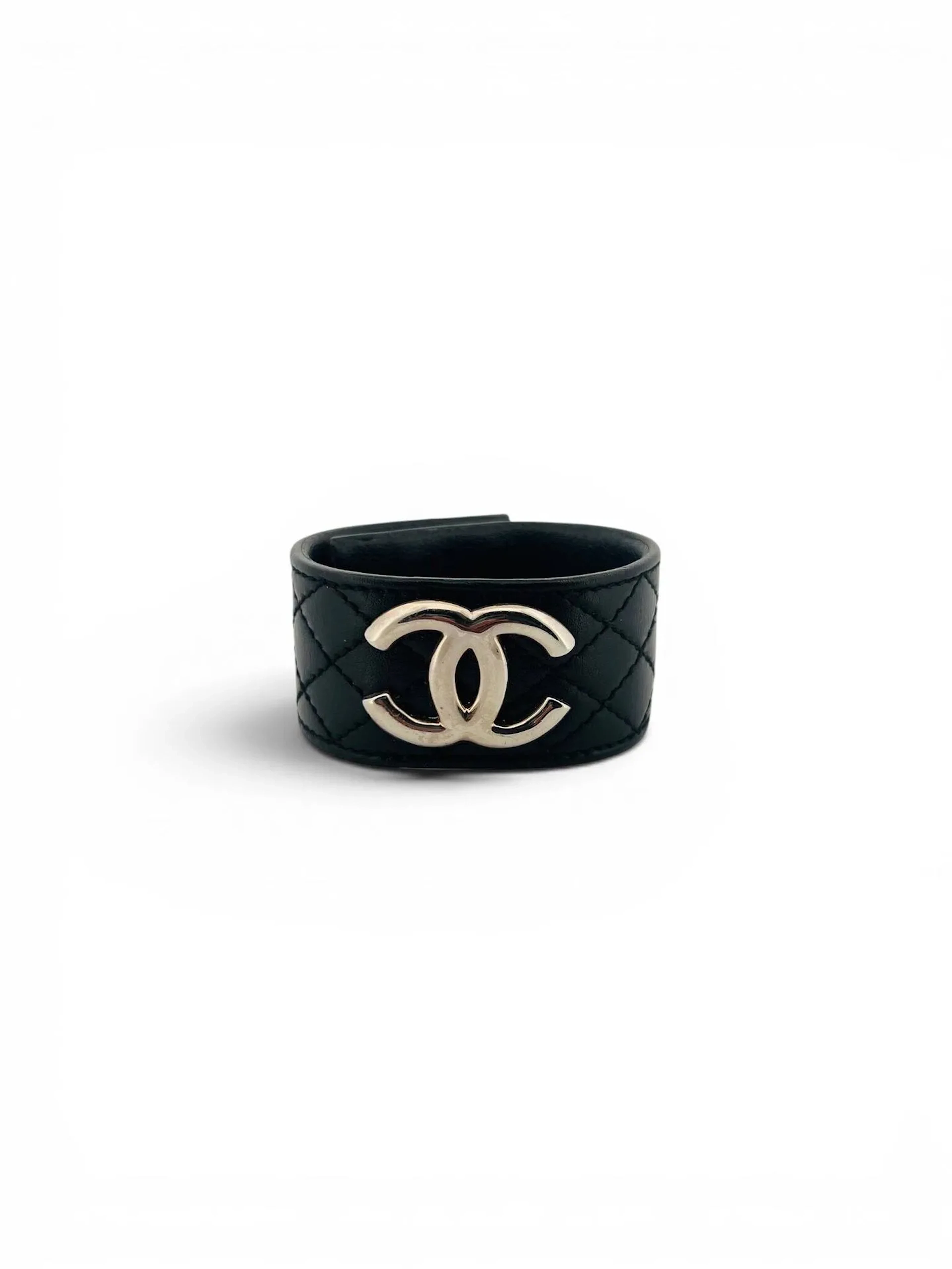 CHANEL - Lot 47