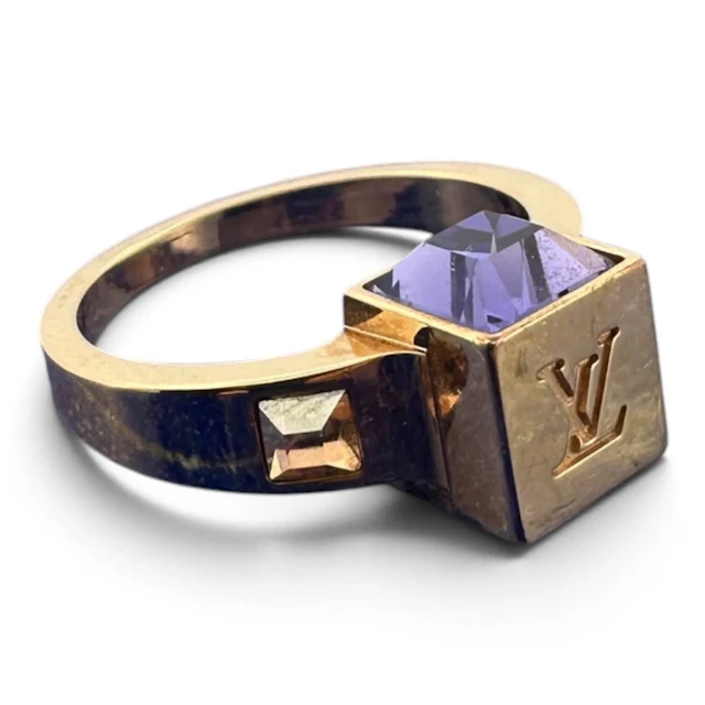 LOUIS VUITTON - Lot 193