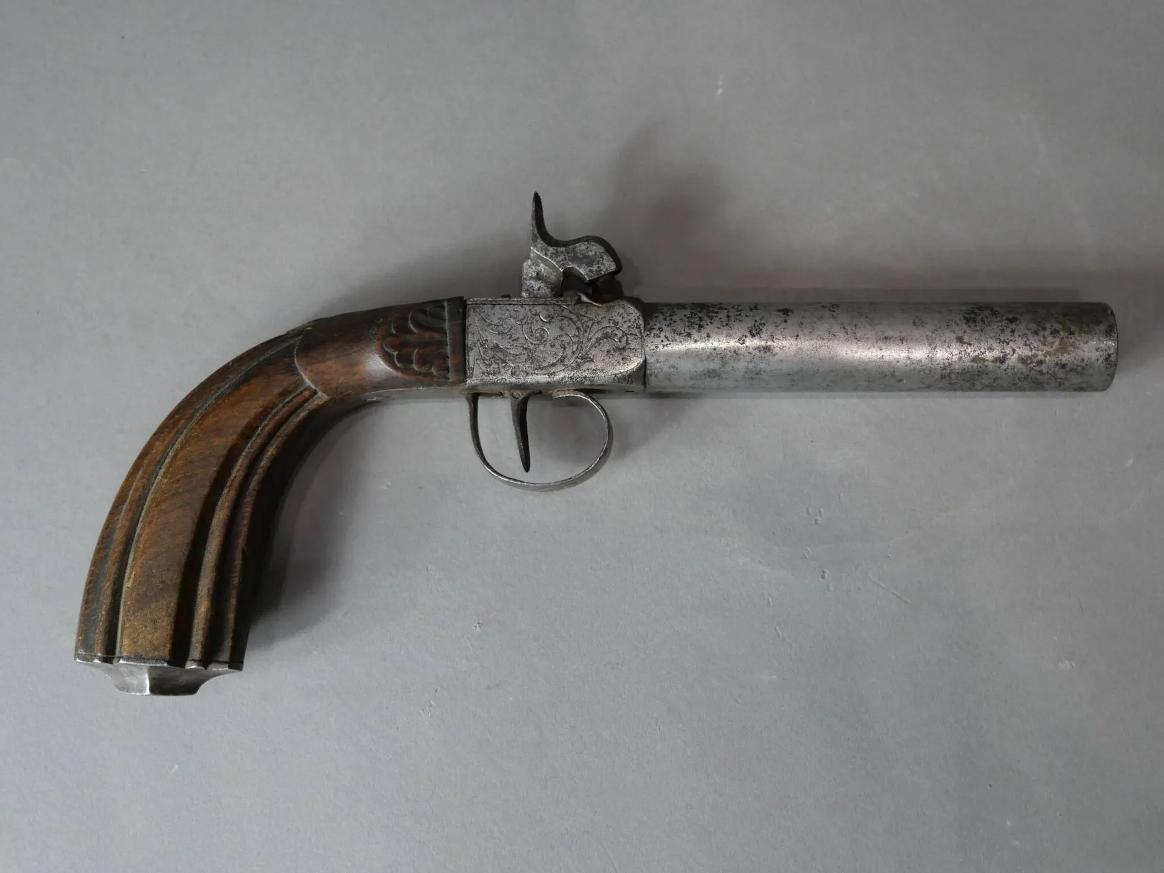 Strong safe gun. - Lot 59