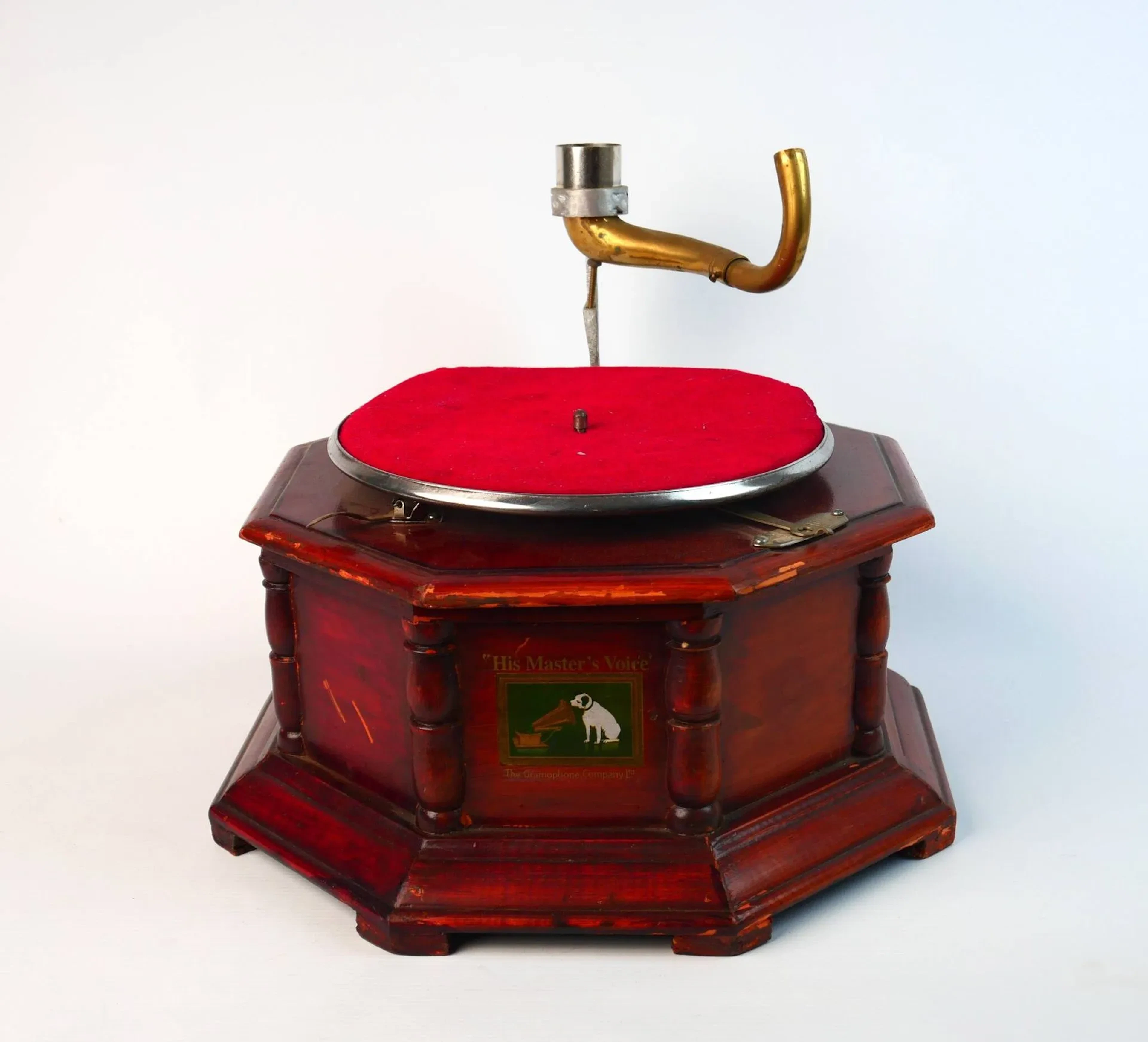 Gramophone with an octagonal cabinet made of stained, molded - Lot 522