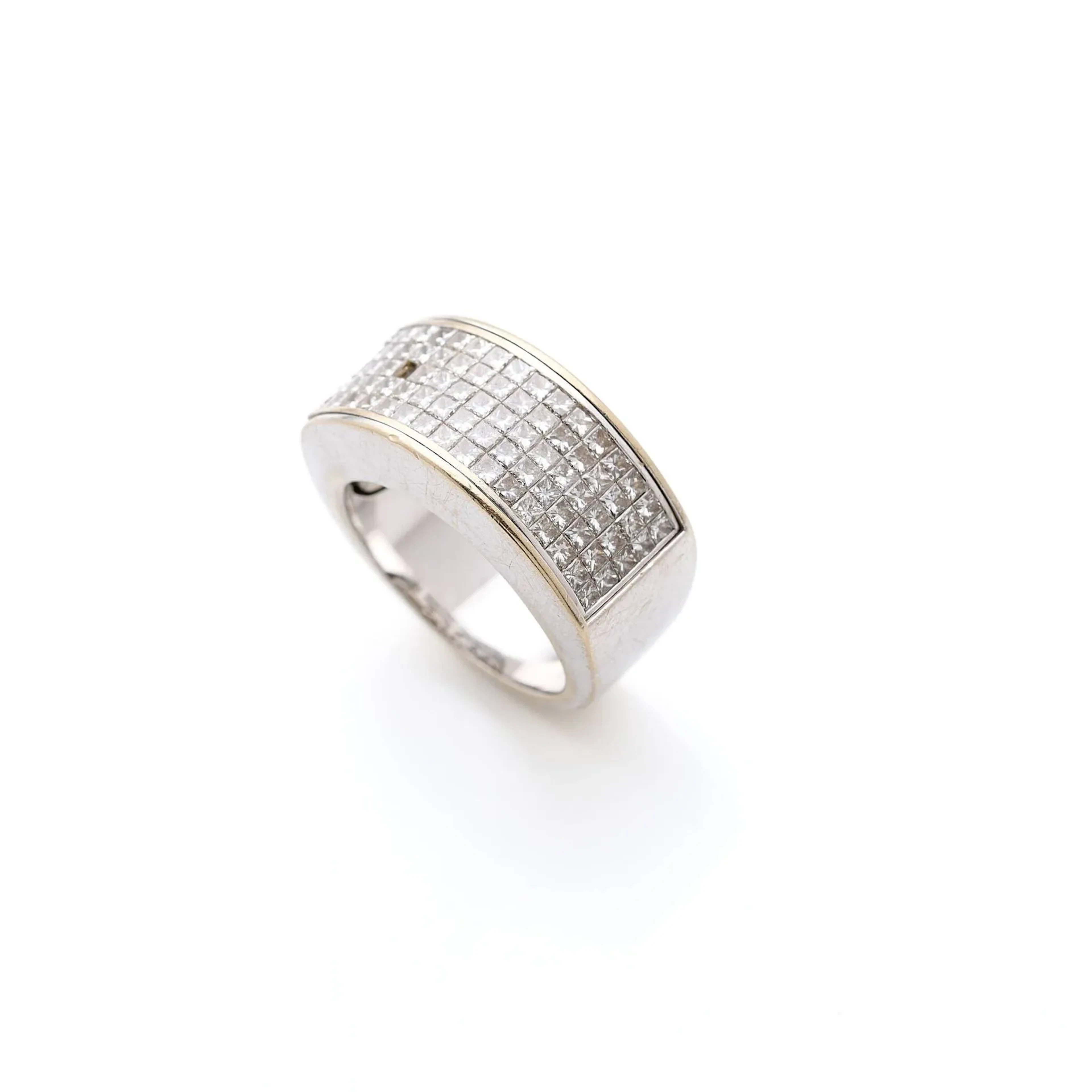 Band ring in rhodium-plated 18k (750e) white gold, set with - Lot 205