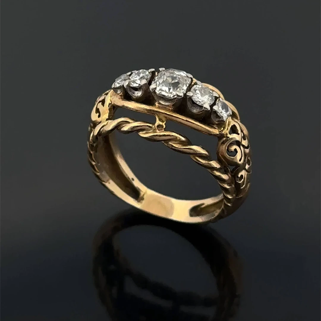 Openwork yellow gold (750) ring with scroll and twisted moti - Lot 299