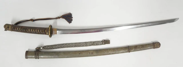 Japanese officer's Gunto 98 saber. - Lot 44