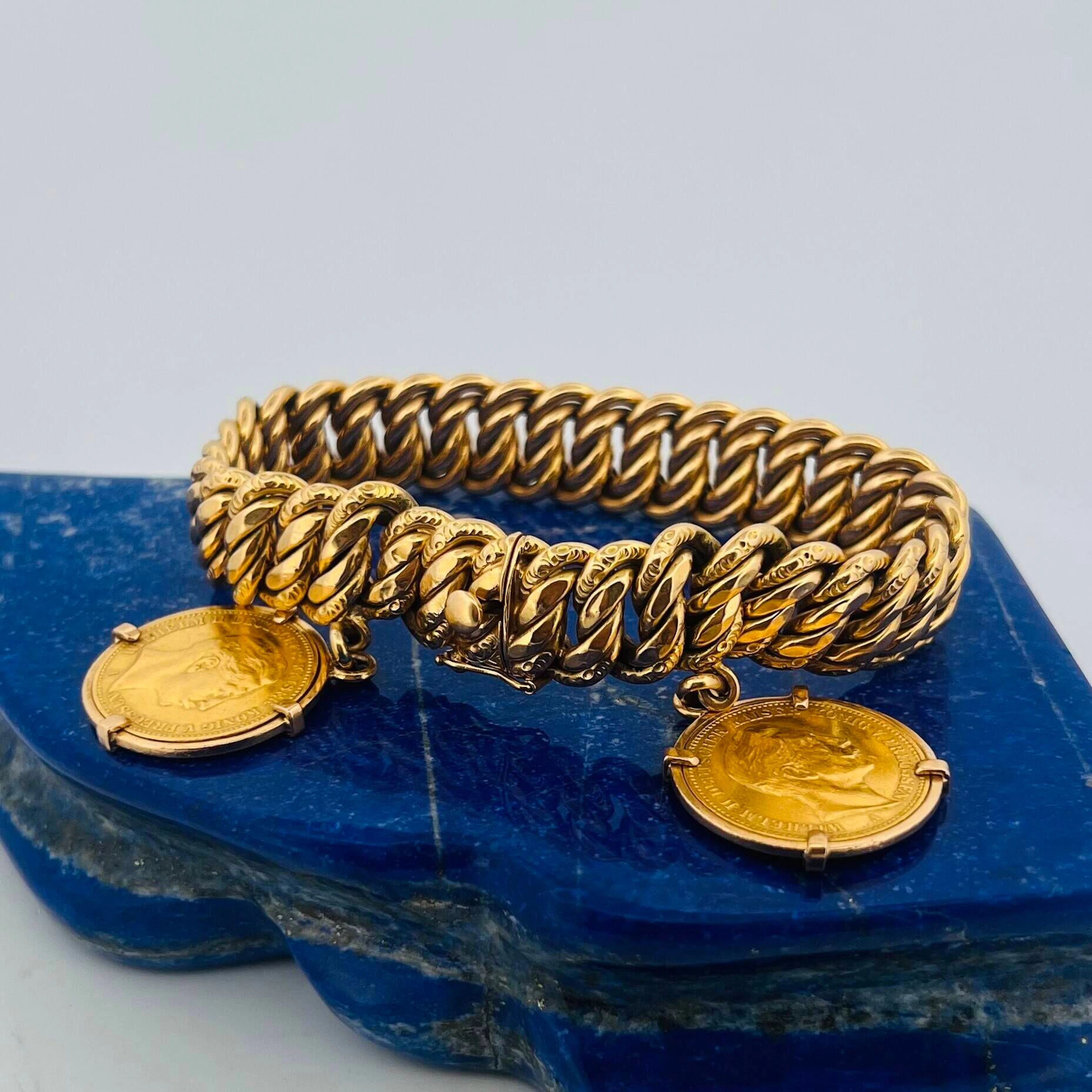 Yellow gold (750) bracelet with a partially chased American- - Lot 108