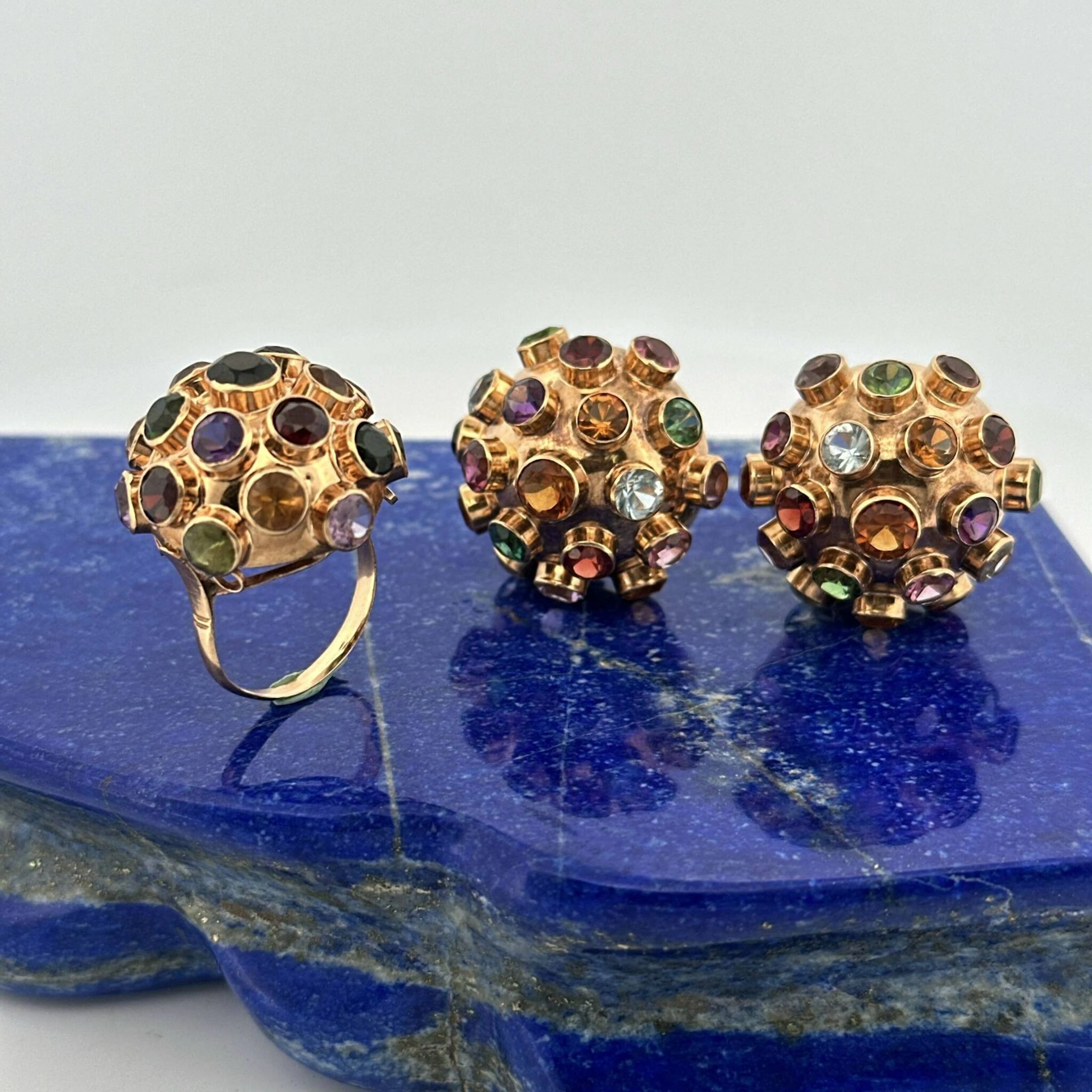 A rose gold (750) two-piece set consisting of a ring and a p - Lot 300