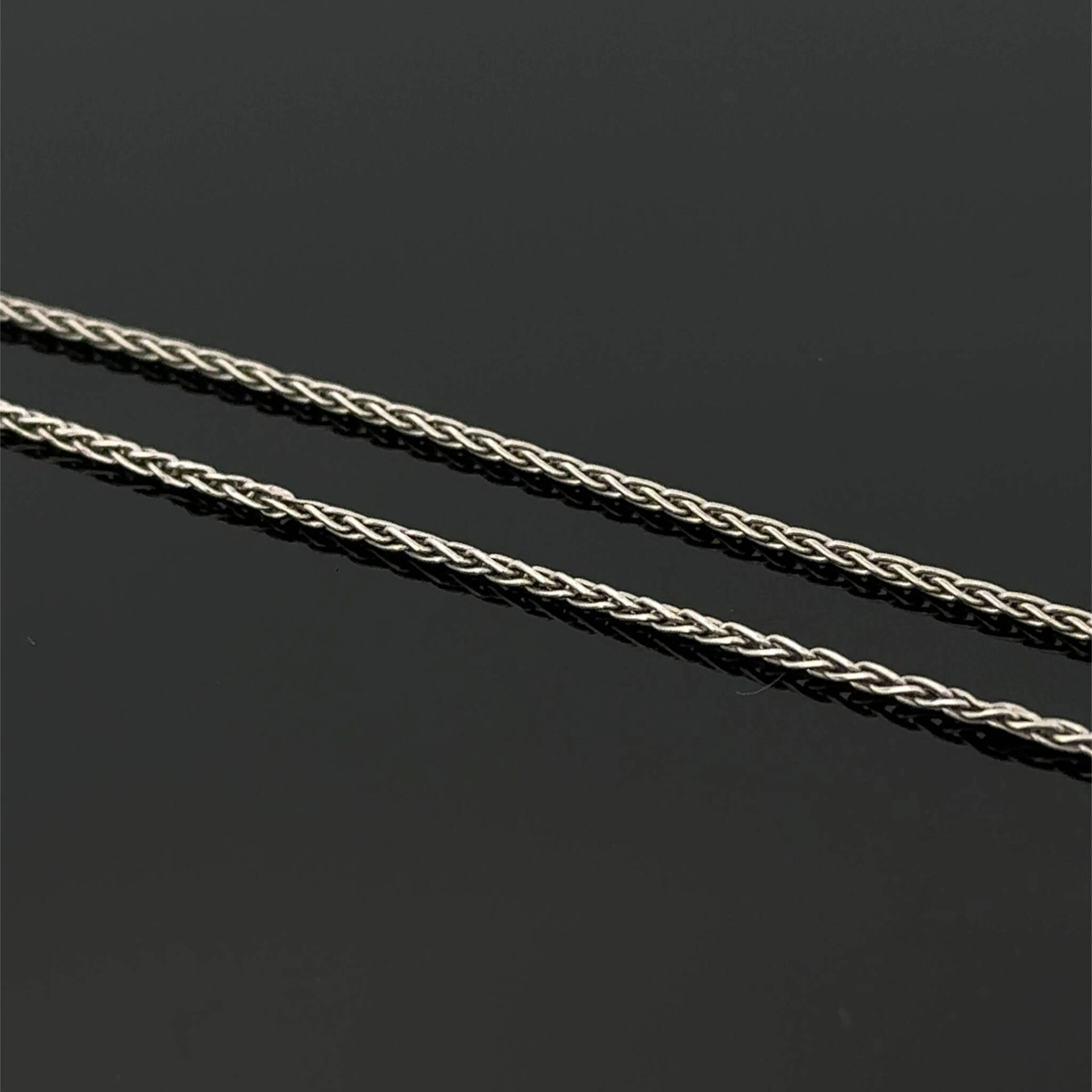 Delicate white gold chain (750). - Lot 222
