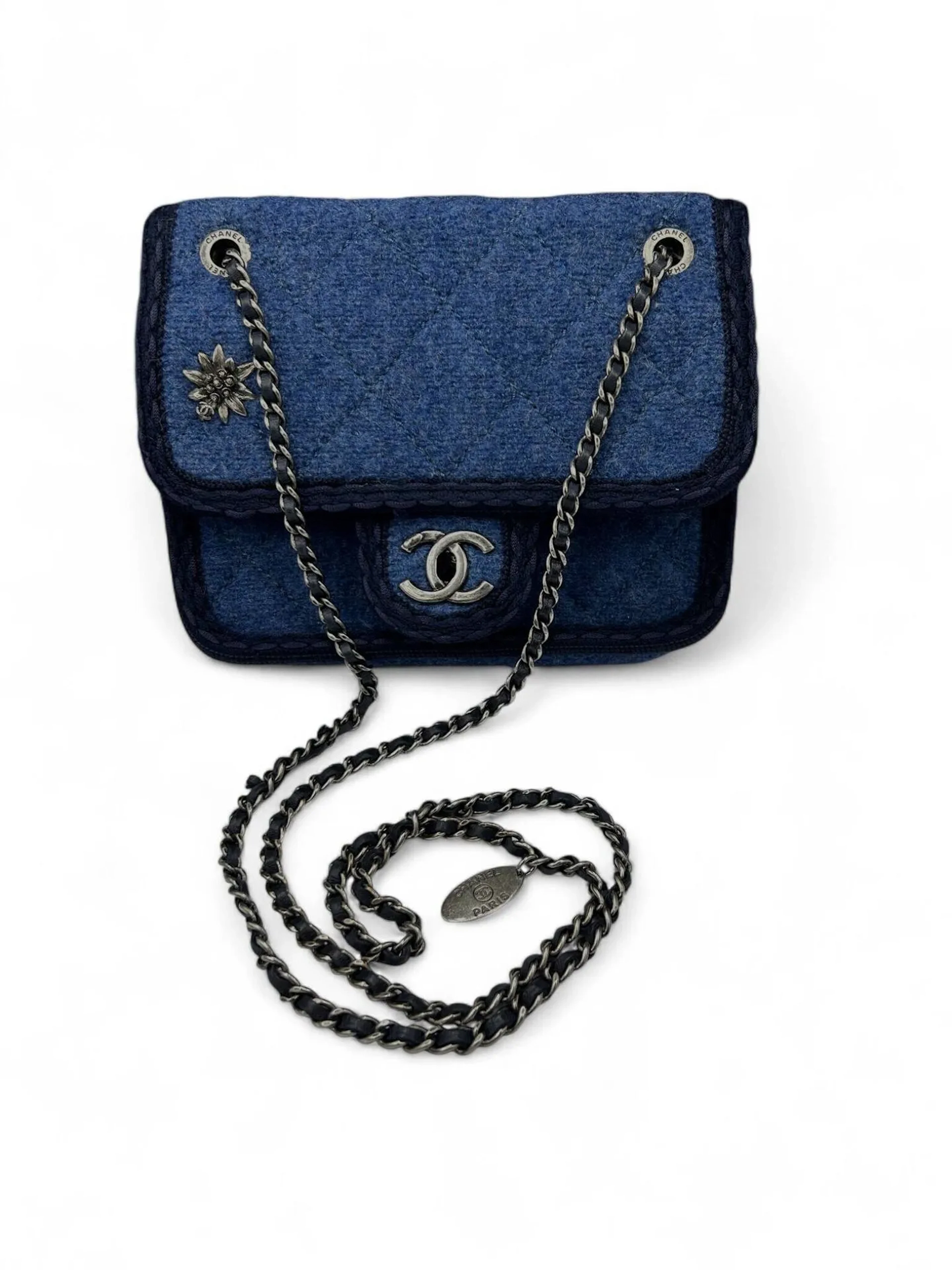 CHANEL - Lot 442