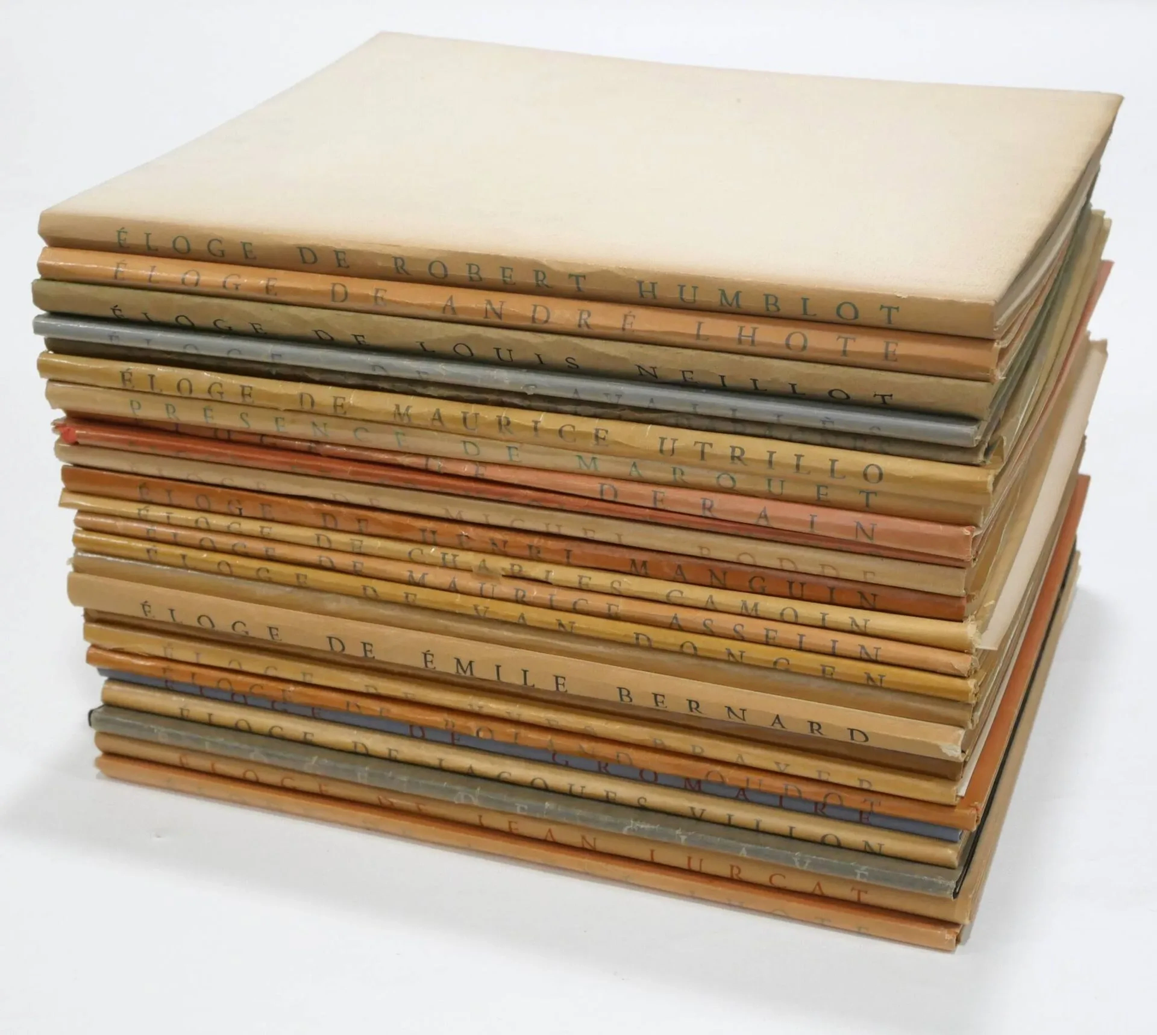 [ELOGES]. Set of 24 volumes in sheets in publisher's covers - Lot 79