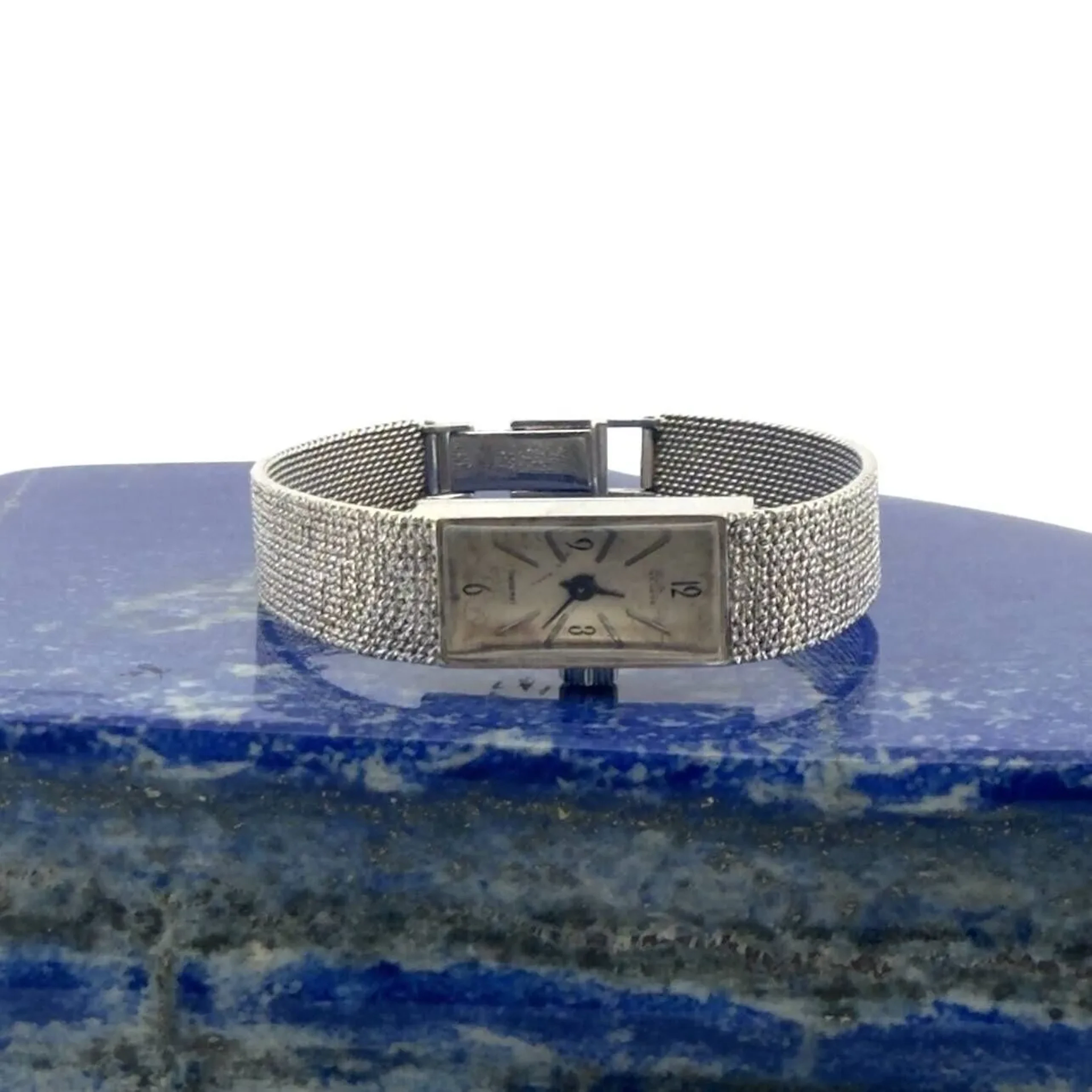 Rectangular ladies' watch in white gold (750). Cream-colored - Lot 321