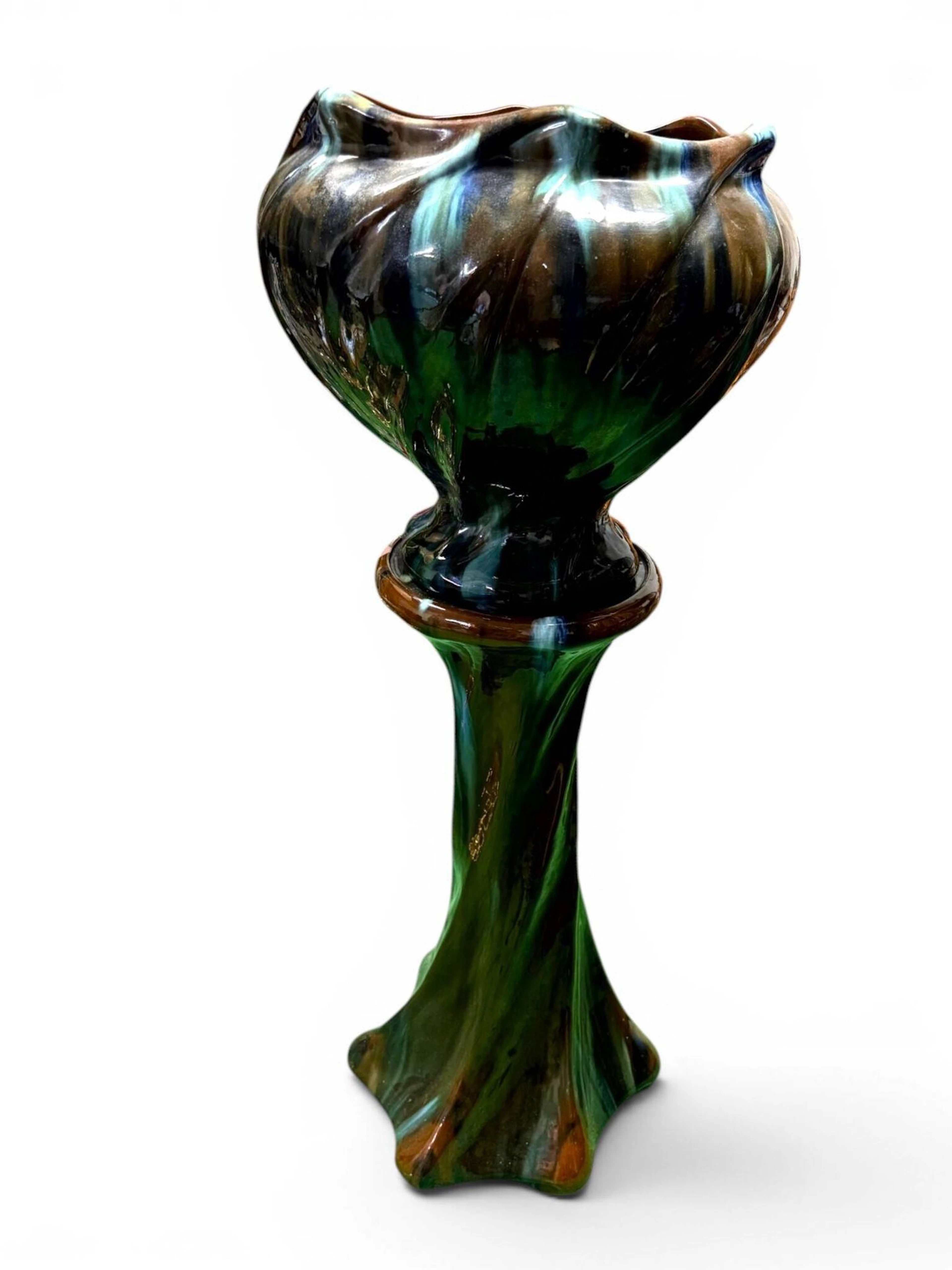 Planters and their stands, made of glazed ceramic in shades - Lot 89