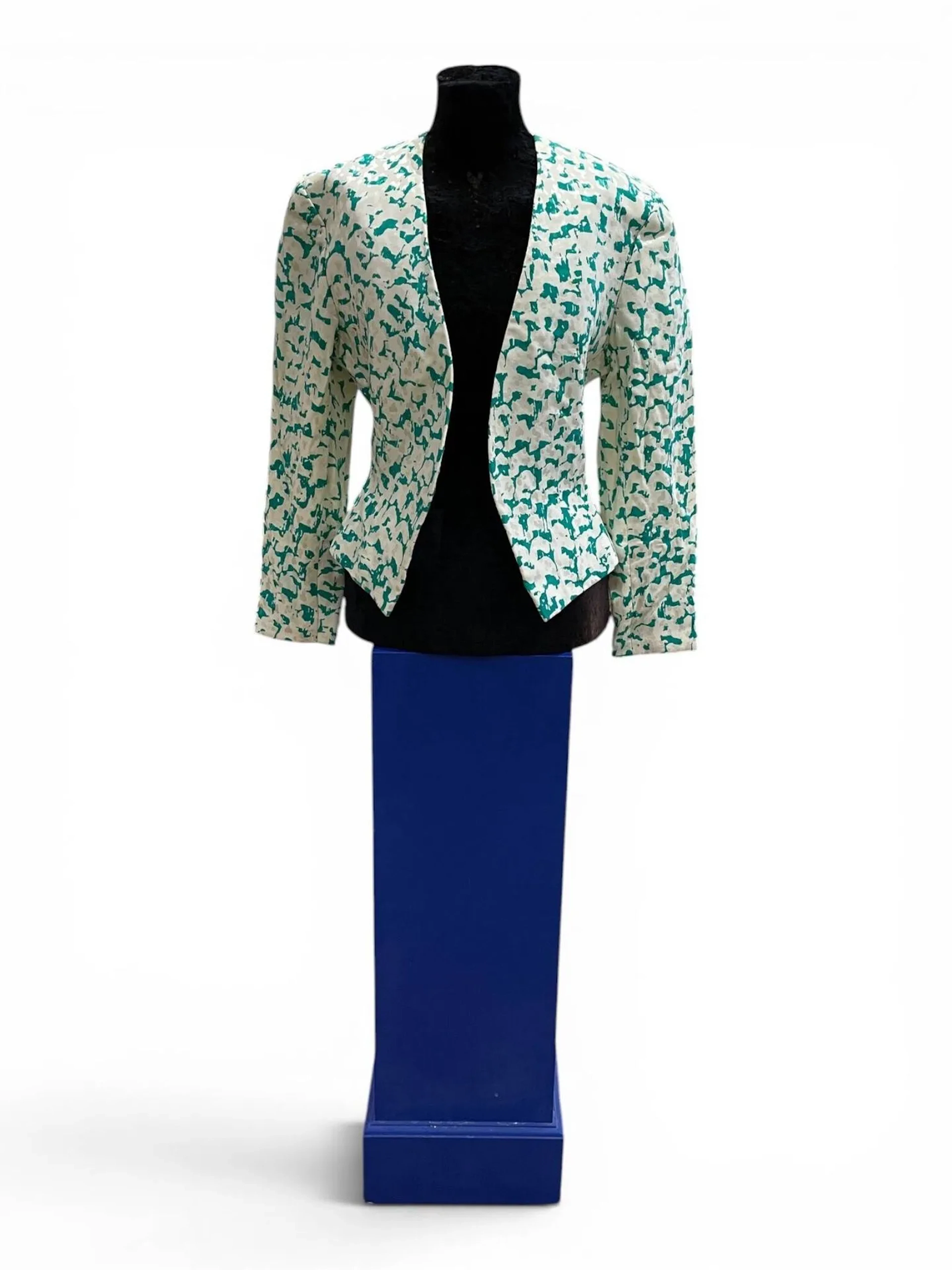 Christian DIOR PARIS by Marc Bohan (1960-1989) - Lot 105