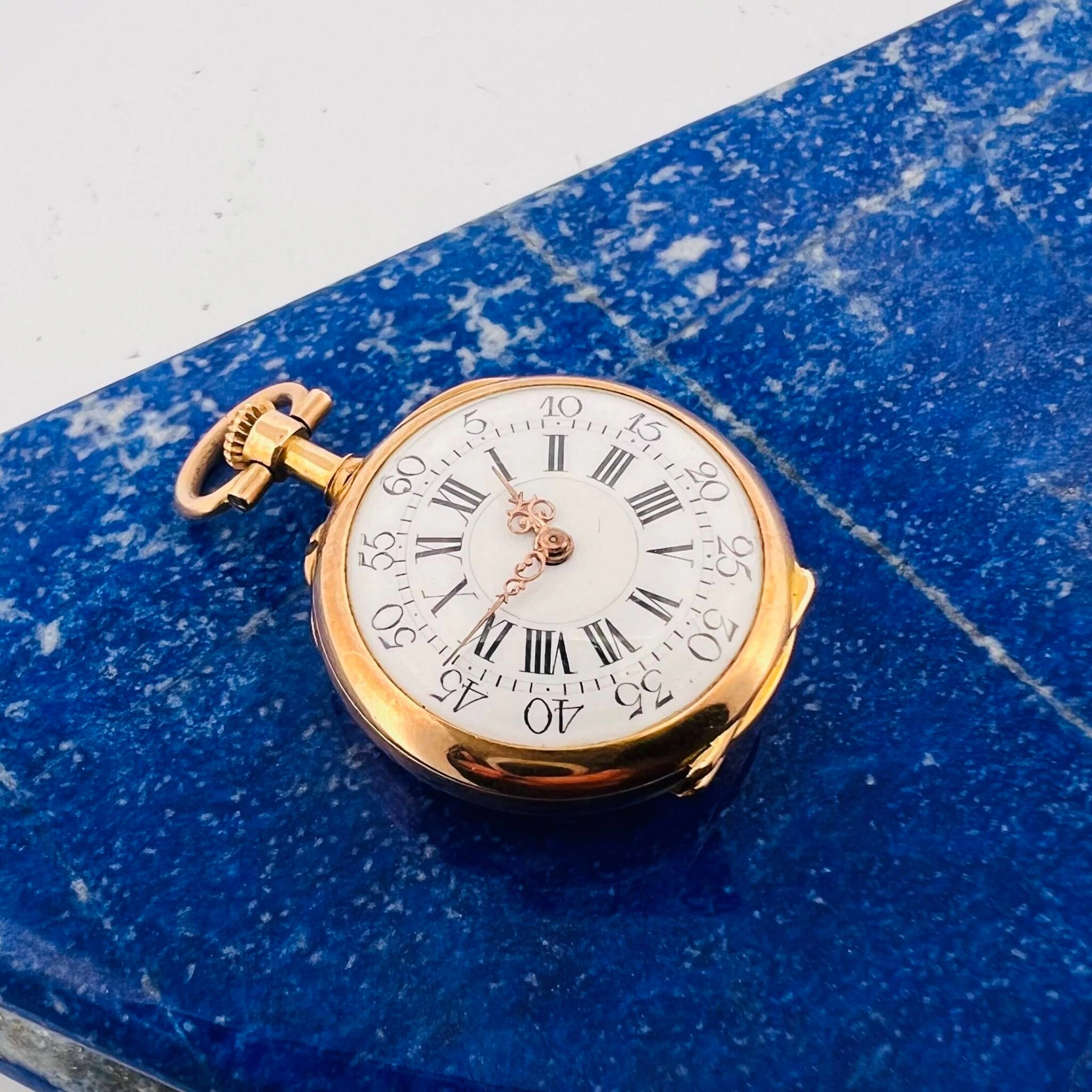 Yellow gold (750) pocket watch with a white enamel dial, Rom - Lot 23