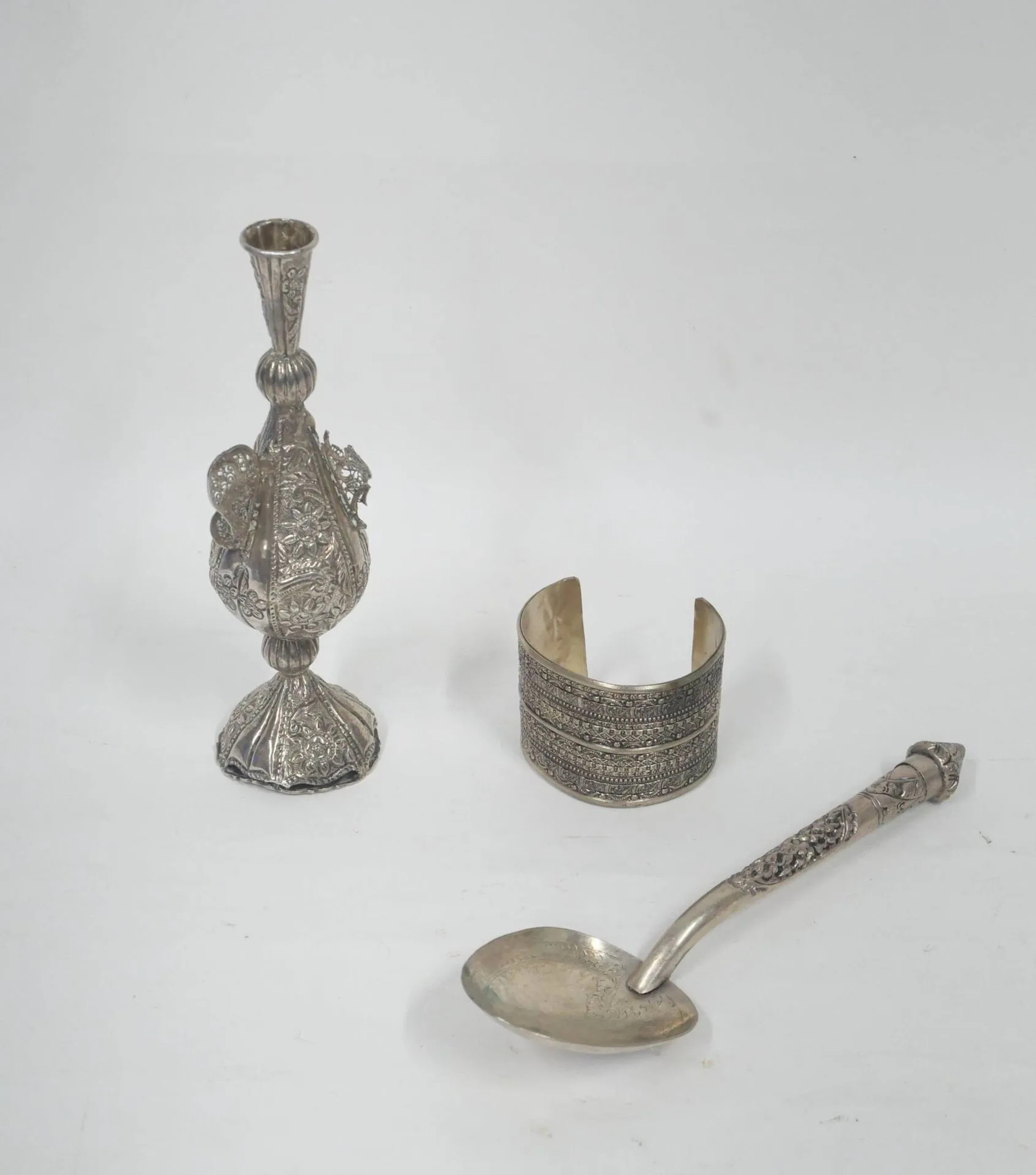Oriental silver (800) water sprinkler in a baluster shape, w - Lot 142