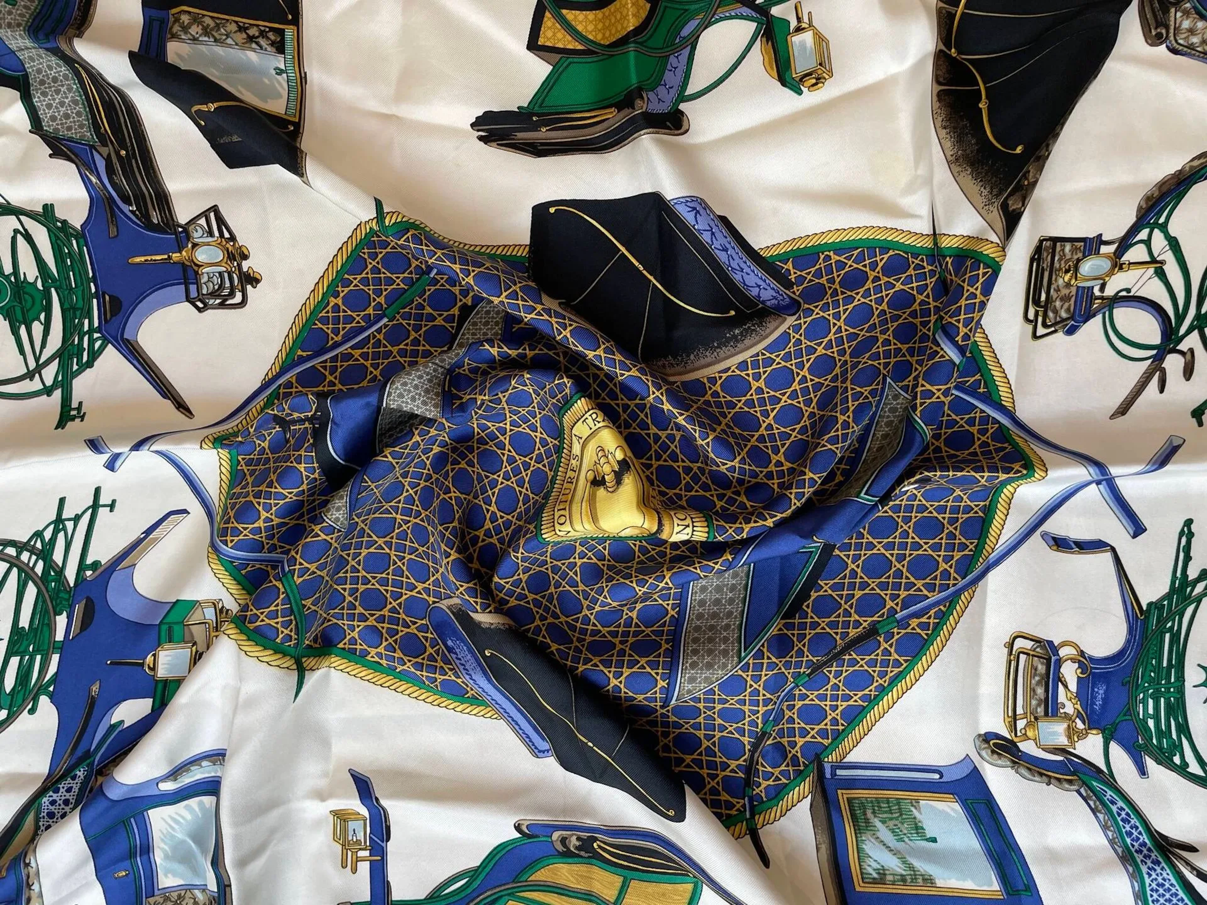 HERMES Paris - Lot 182