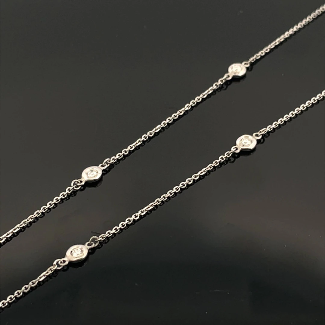 White gold (750) chain set with eleven brilliant-cut diamond - Lot 137