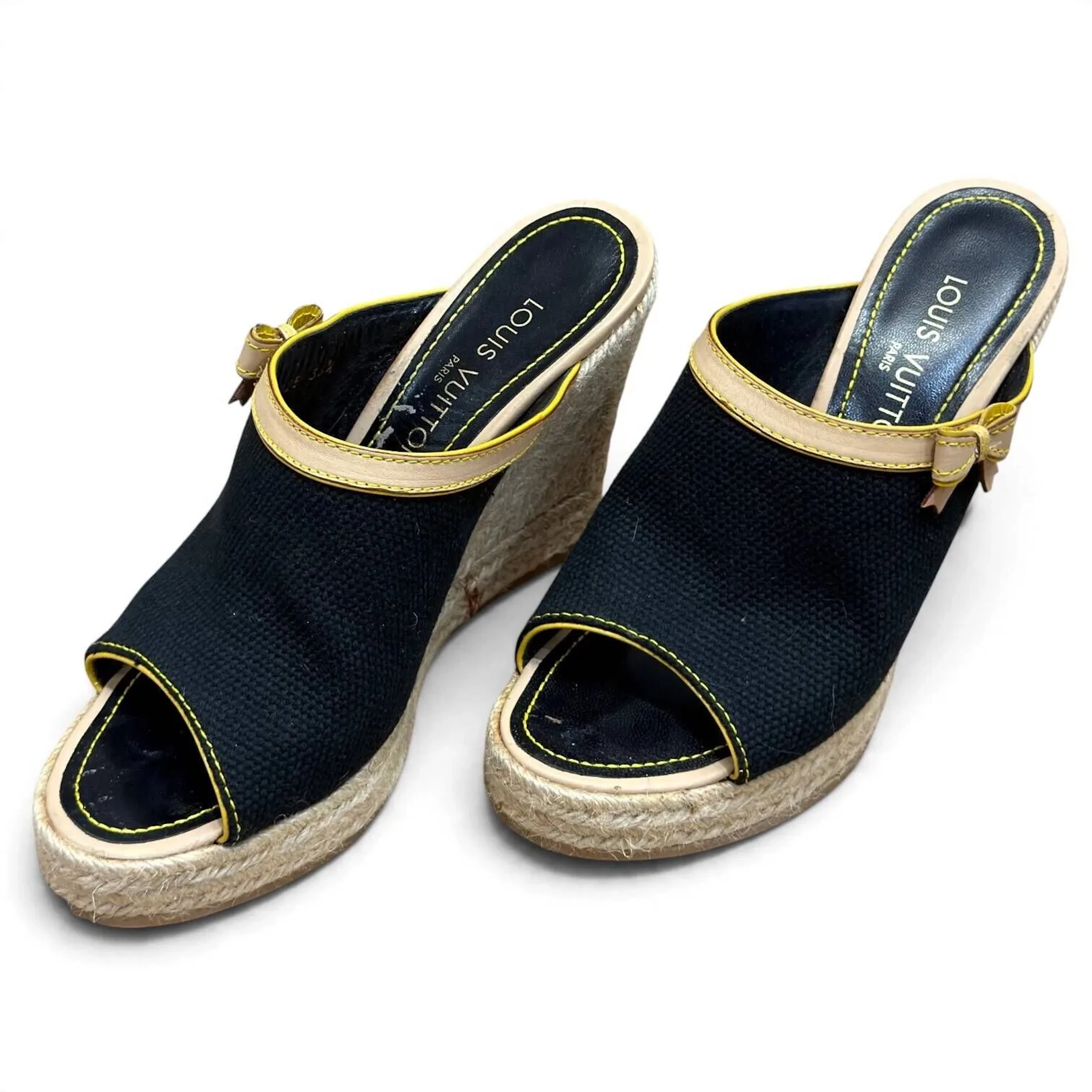 LOUIS VUITTON - Lot 179