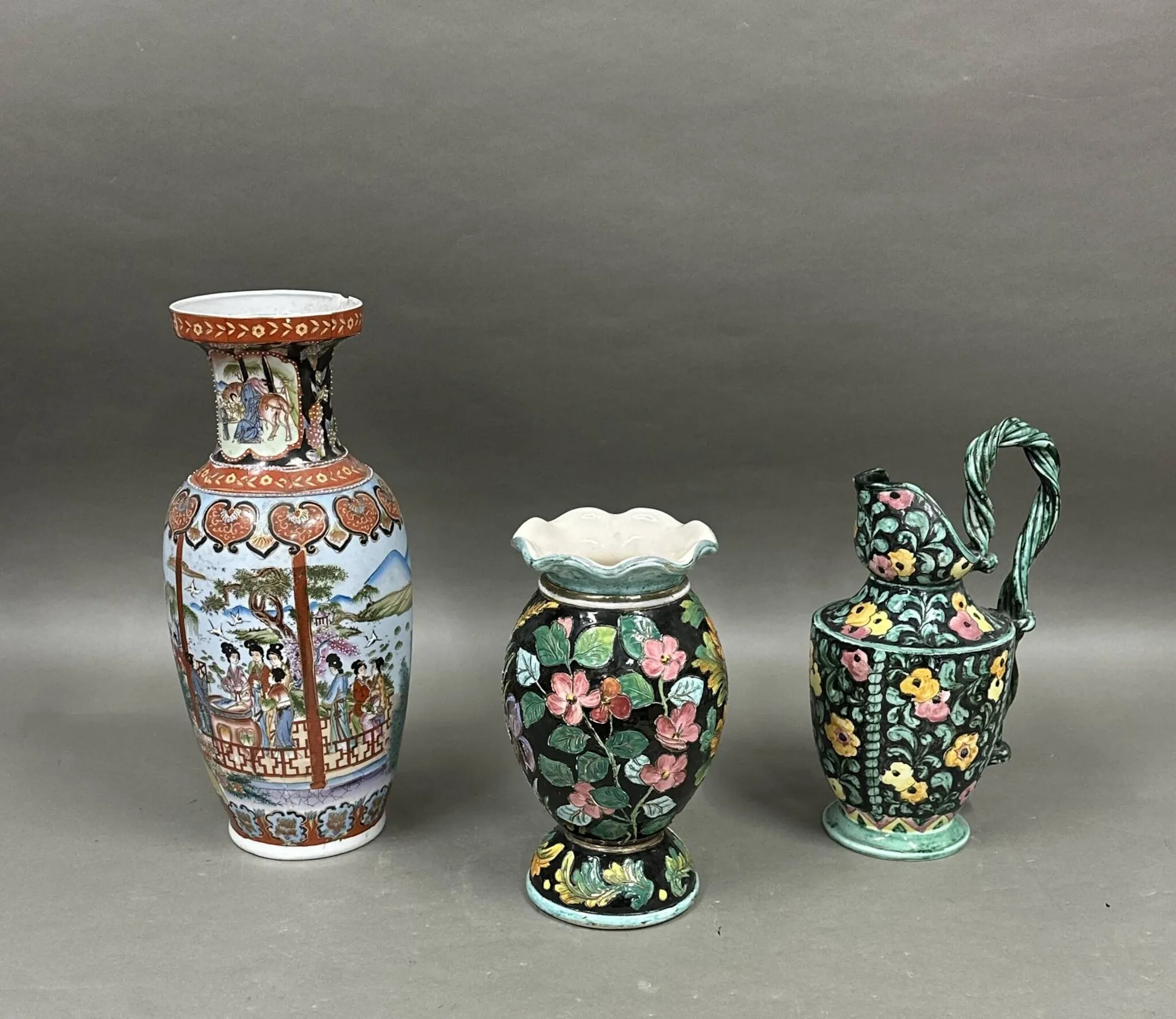 Lot including : - Lot 201