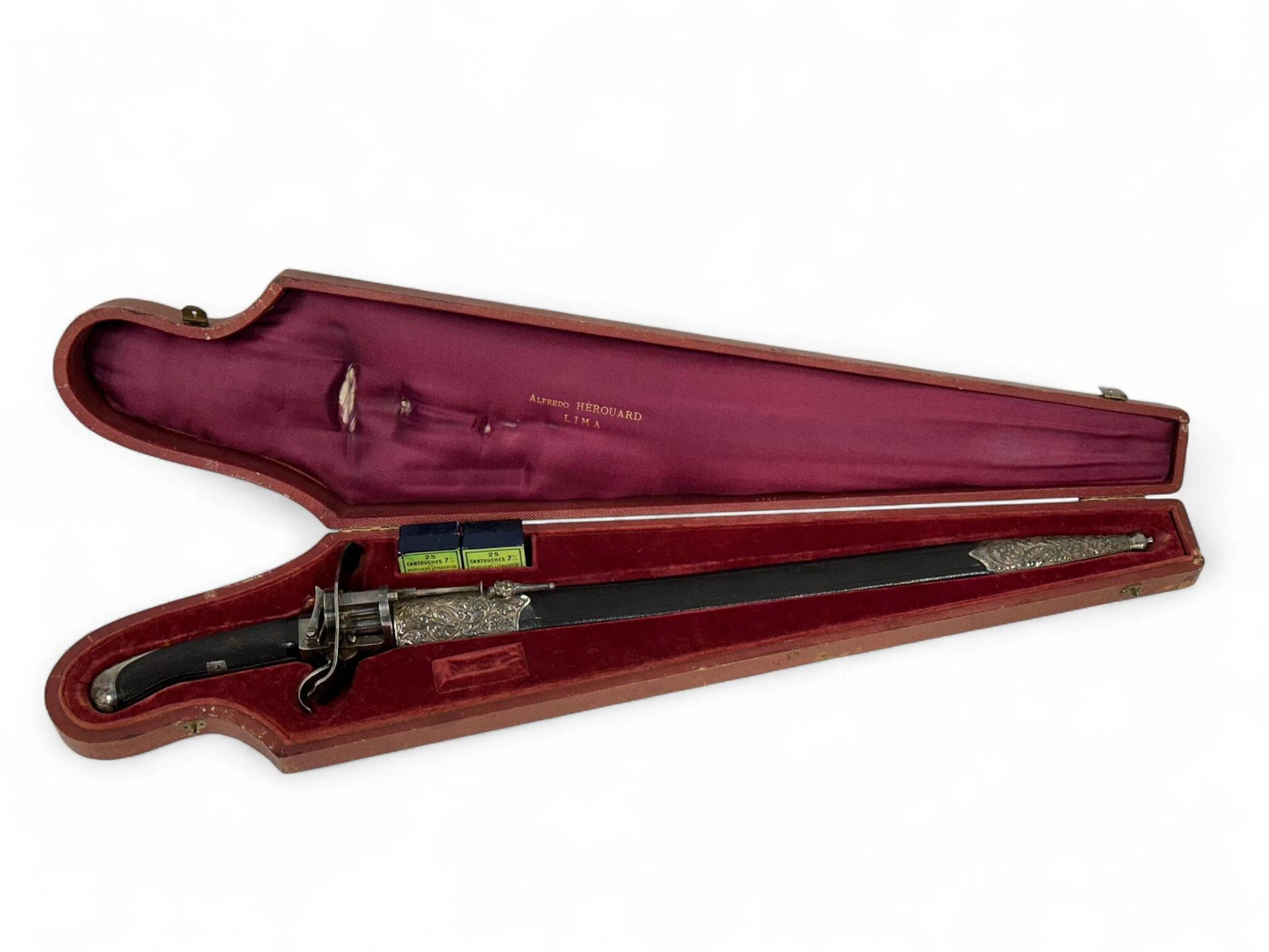 Luxurious gift weapon. - Lot 30