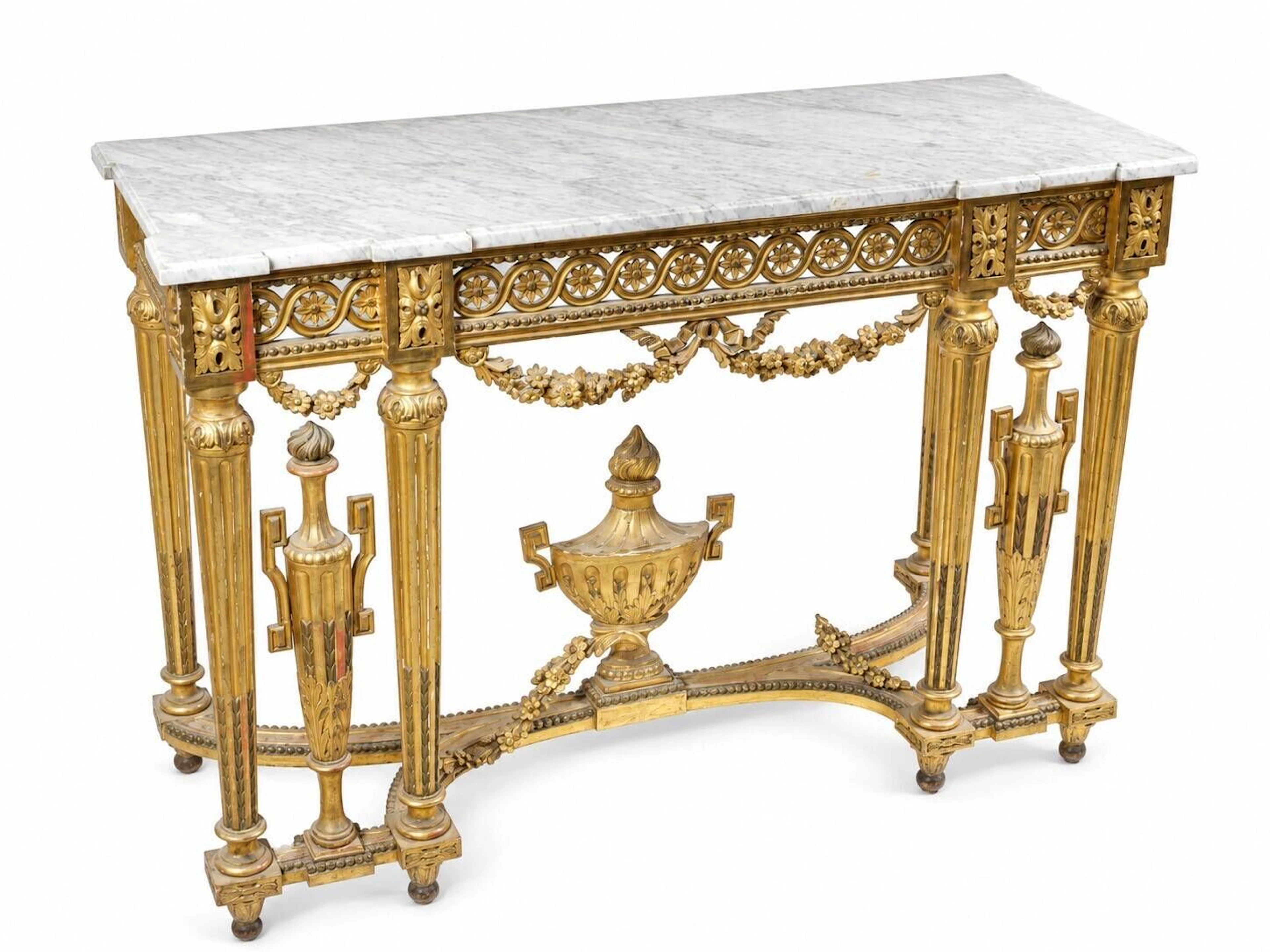 A richly carved and gilded wooden console table. - Lot 383