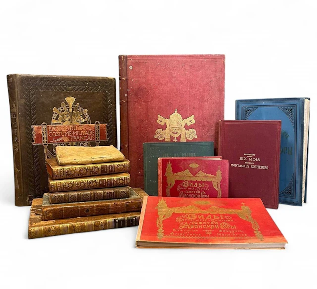 Lot of miscellaneous books: - Lot 383