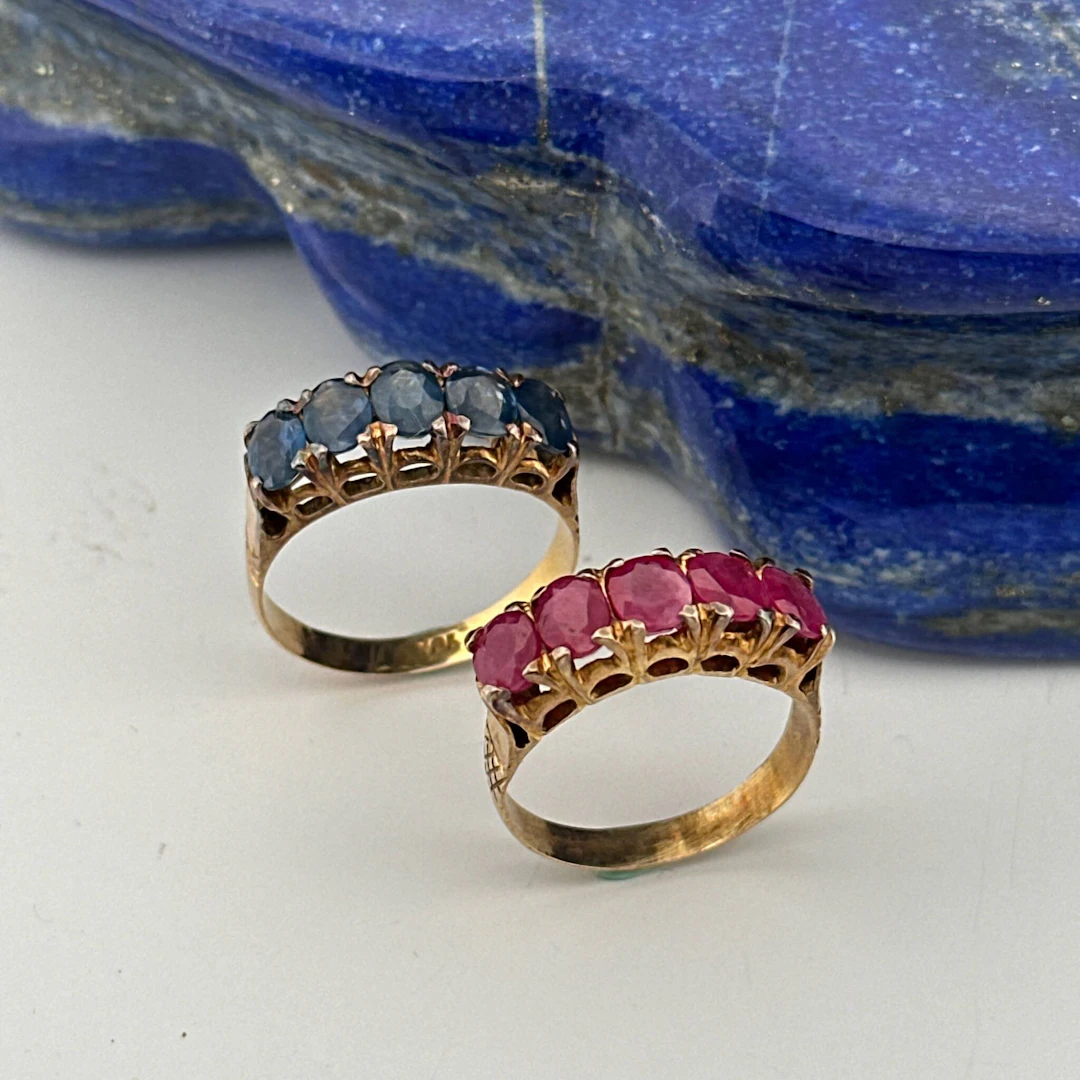 Set of two 14k rose gold (585) "band" rings, set with a row - Lot 282