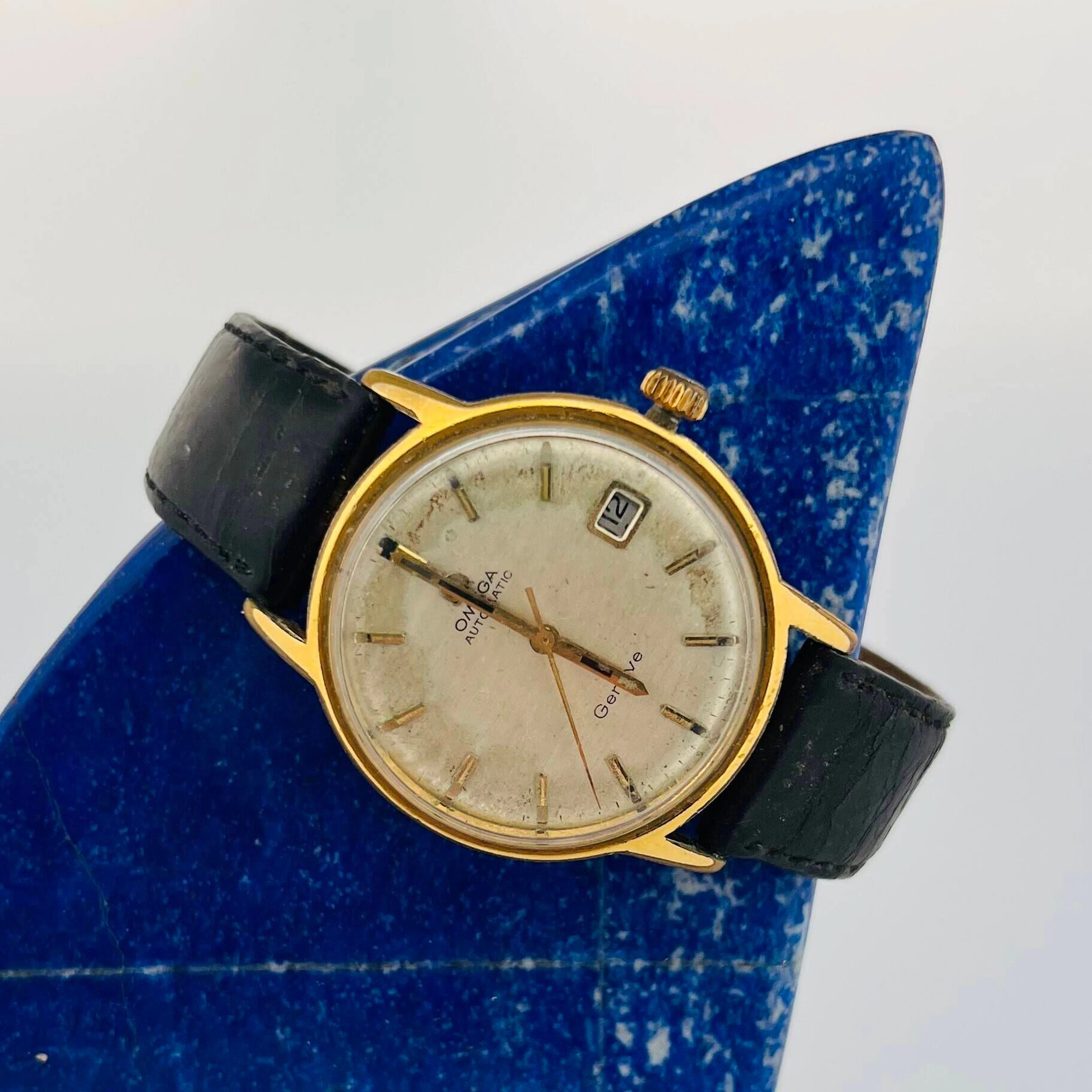 OMEGA GENEVA - Lot 135