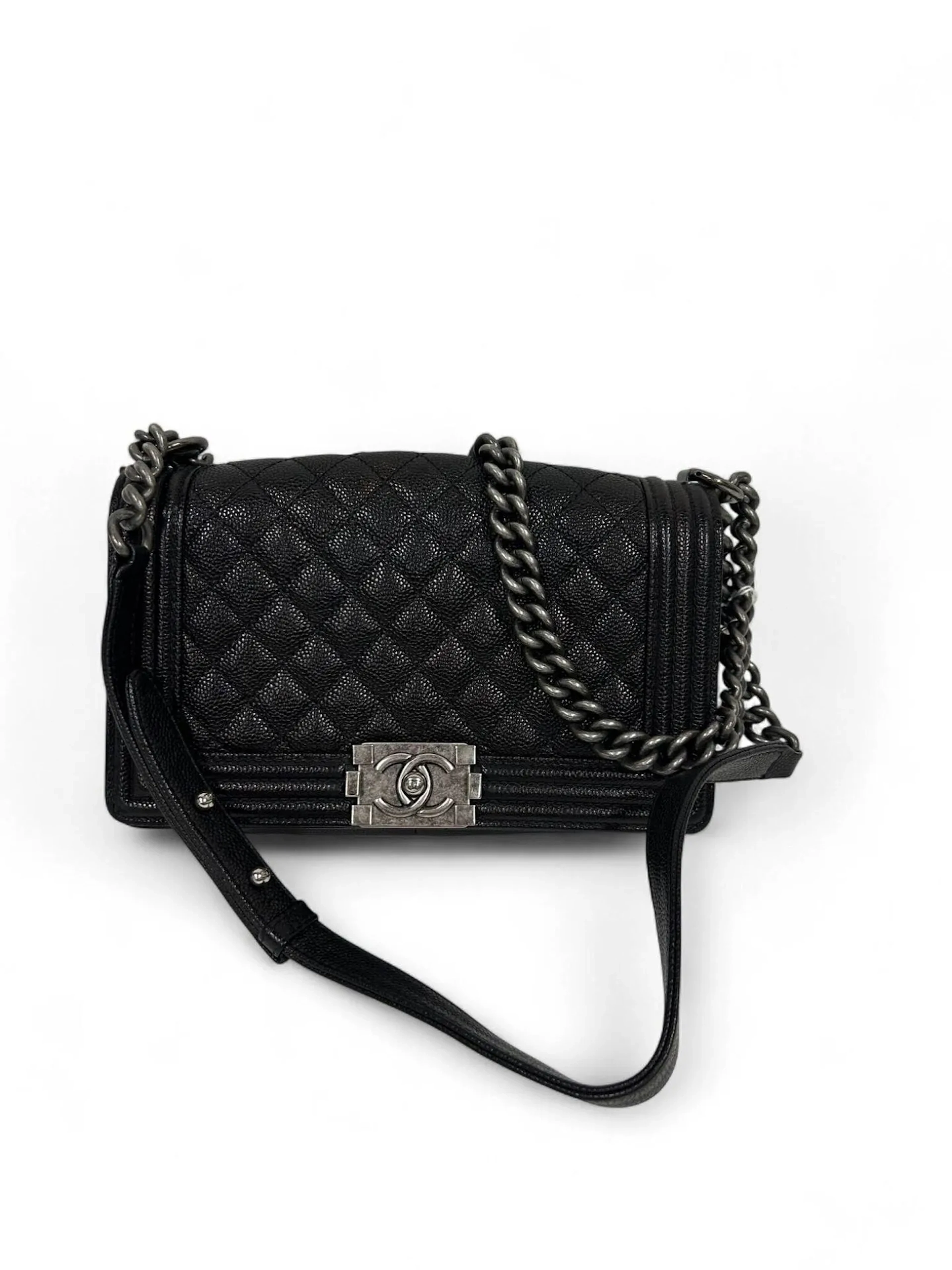 CHANEL - Lot 29