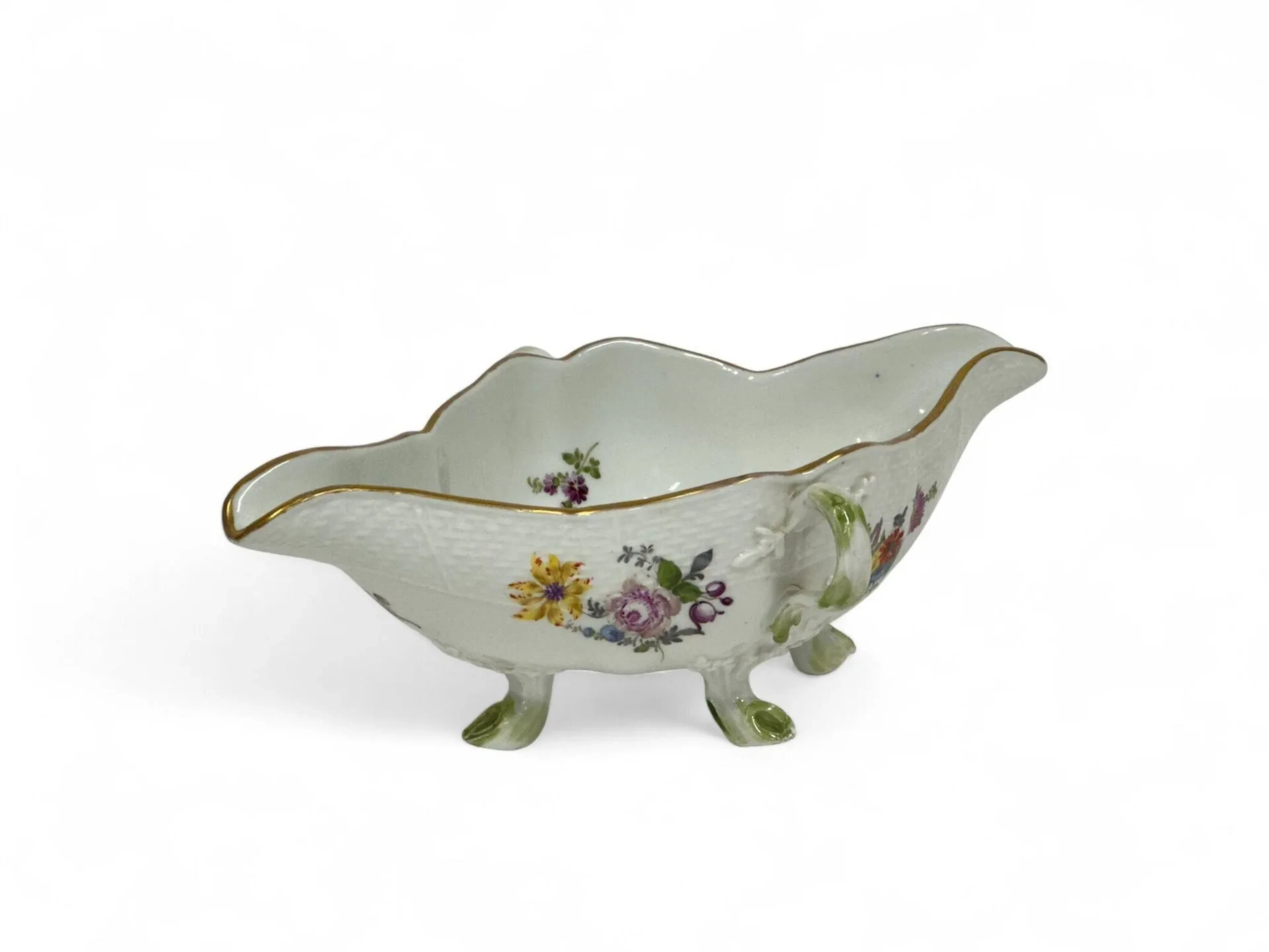 Porcelain double-spouted sauceboat, scalloped form, quadripo - Lot 25