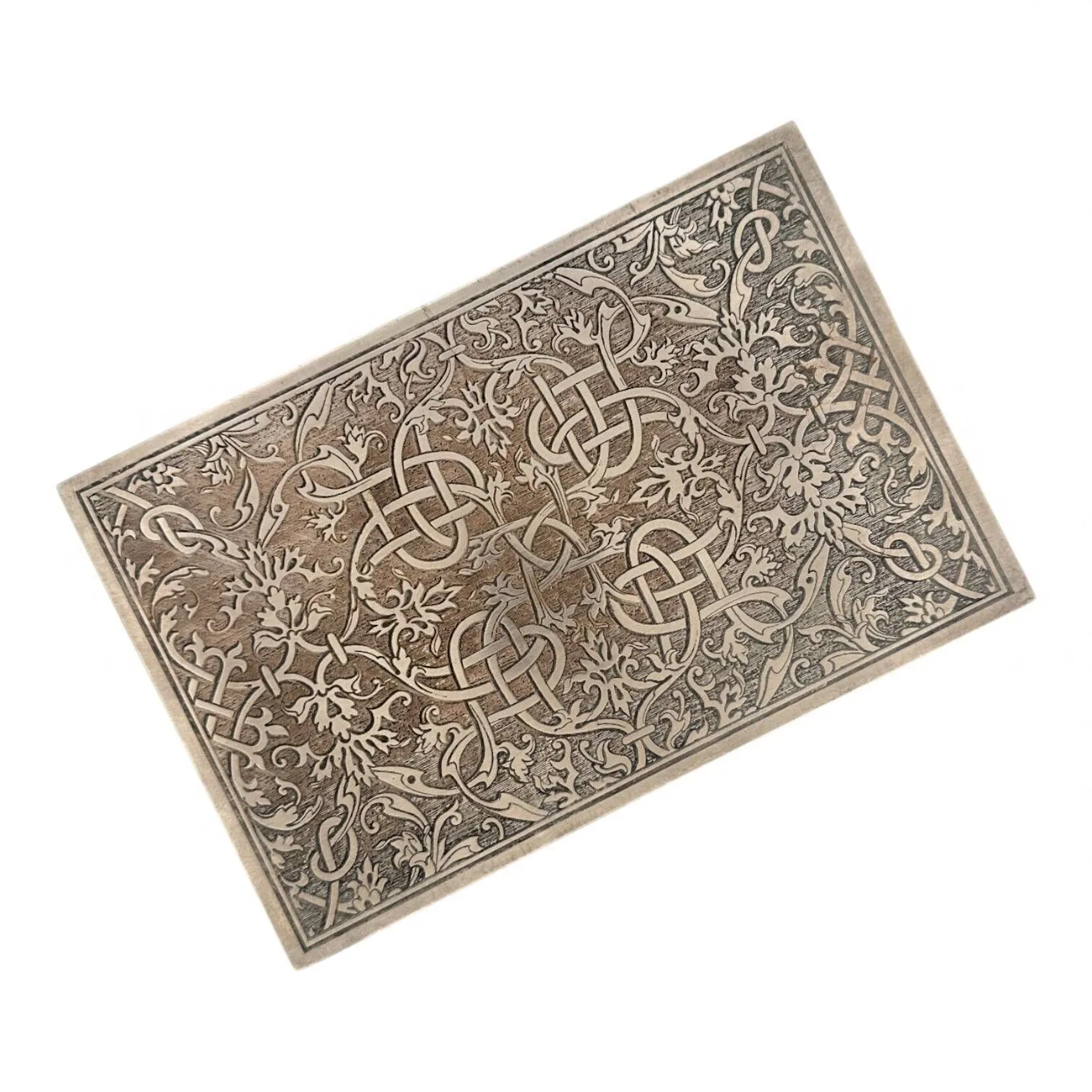 Rectangular box in silver-plated metal, the lid decorated wi - Lot 439