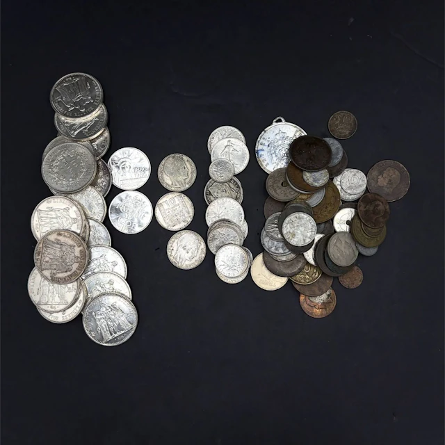 Large collection of silver and base metal coins: - Lot 48