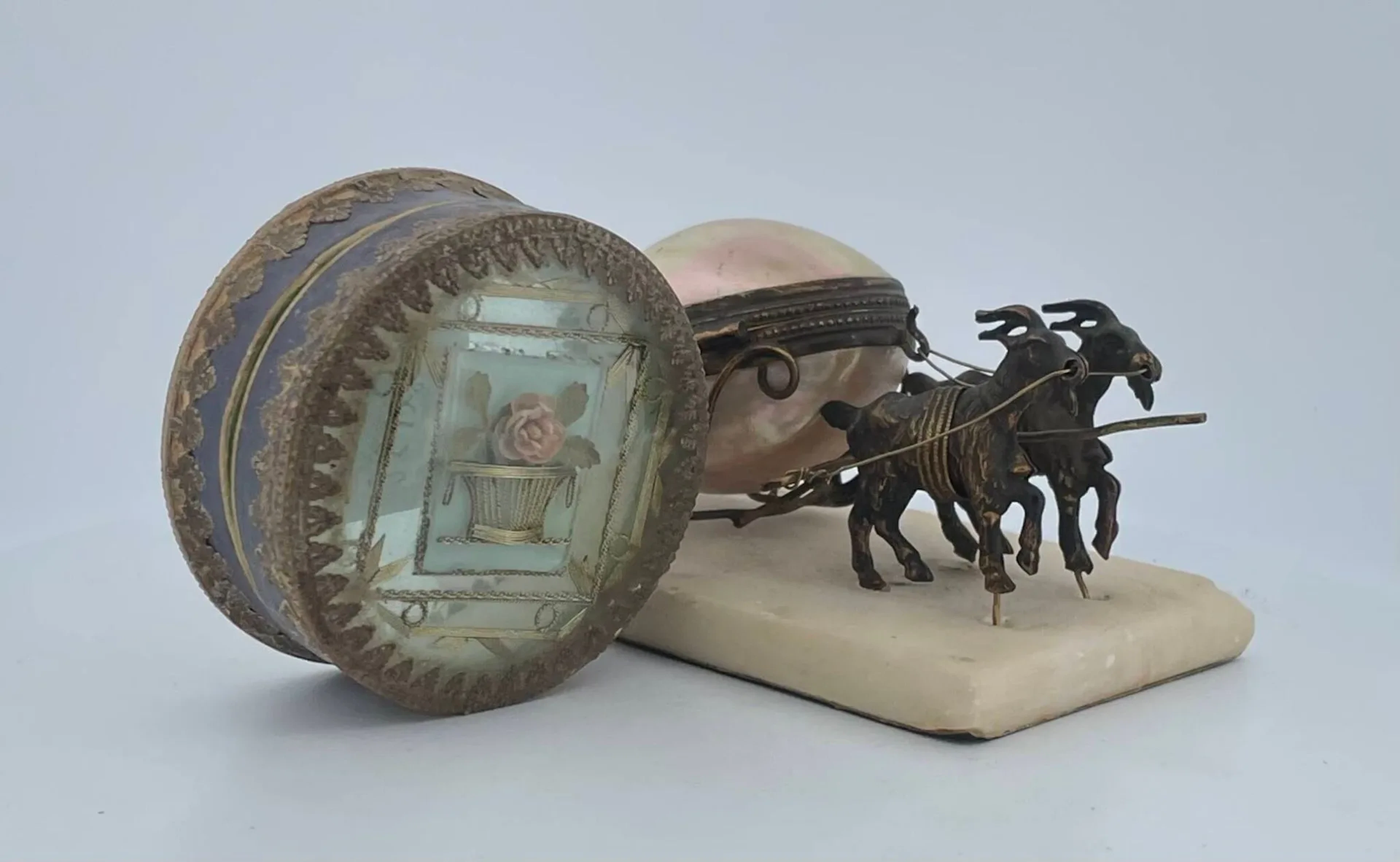 Reunion of two small boxes from the late 19th century: - Lot 172