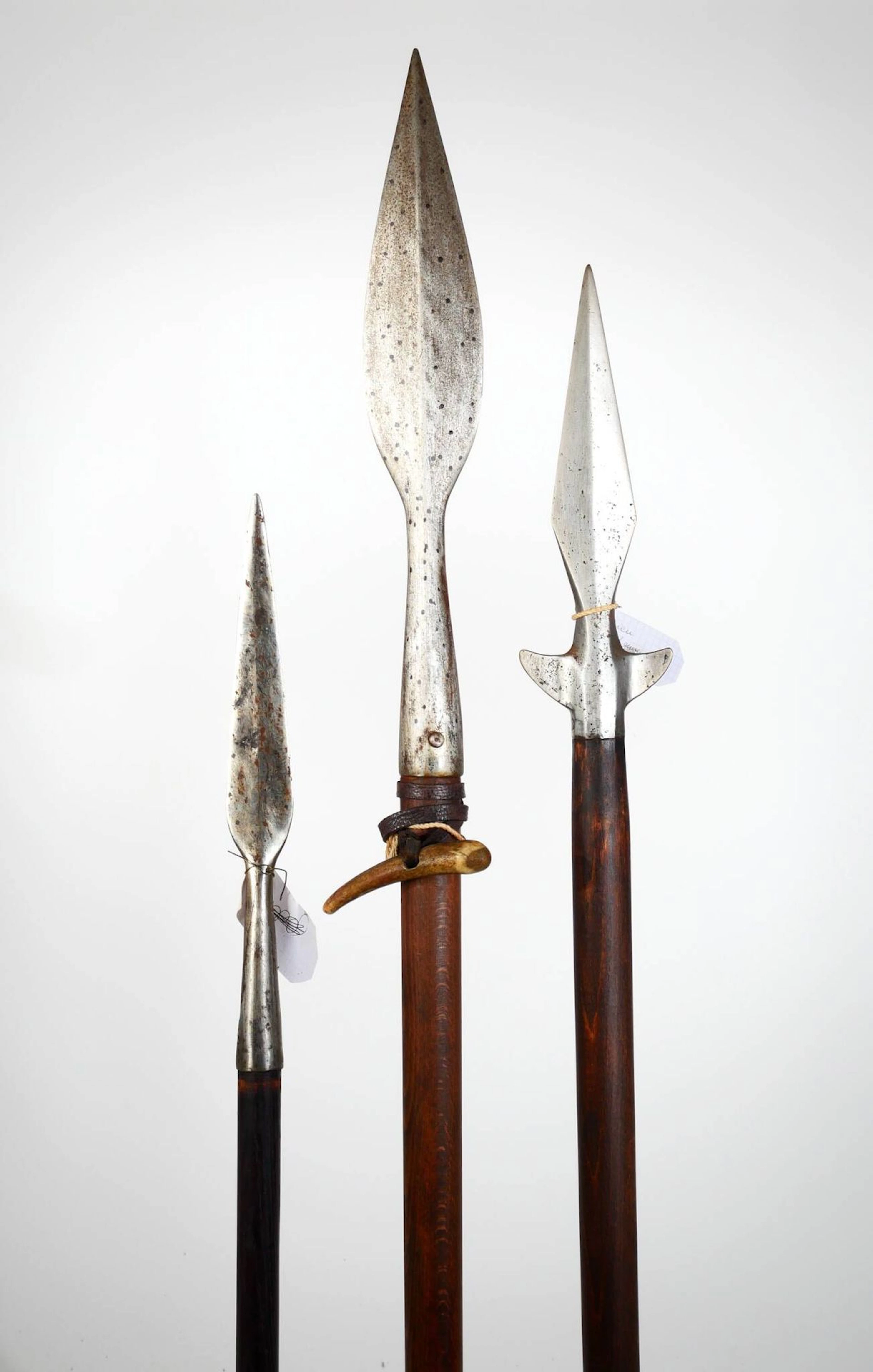 Set of three medieval-style hunting spears - Lot 14