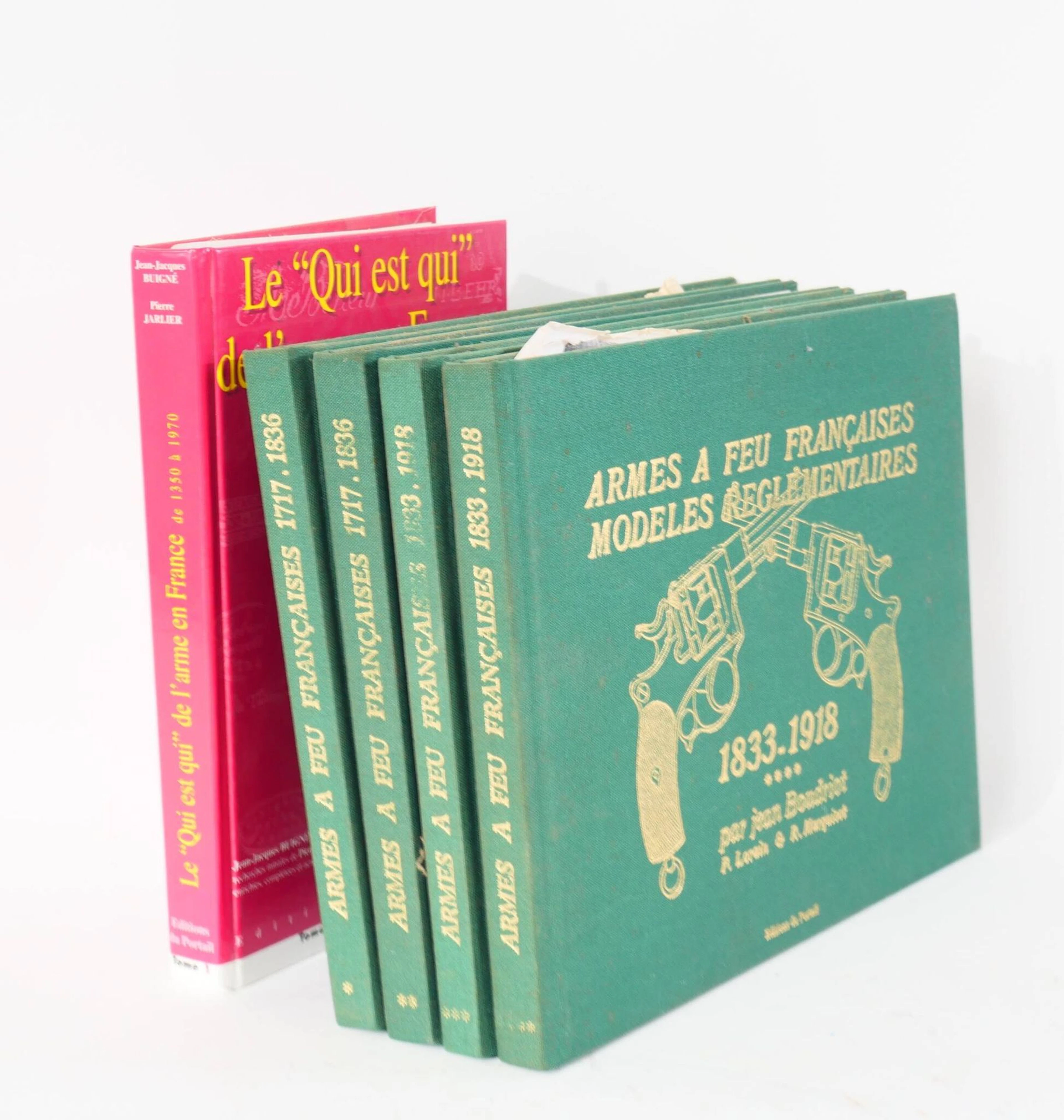 Documentation set. Includes: - Lot 675