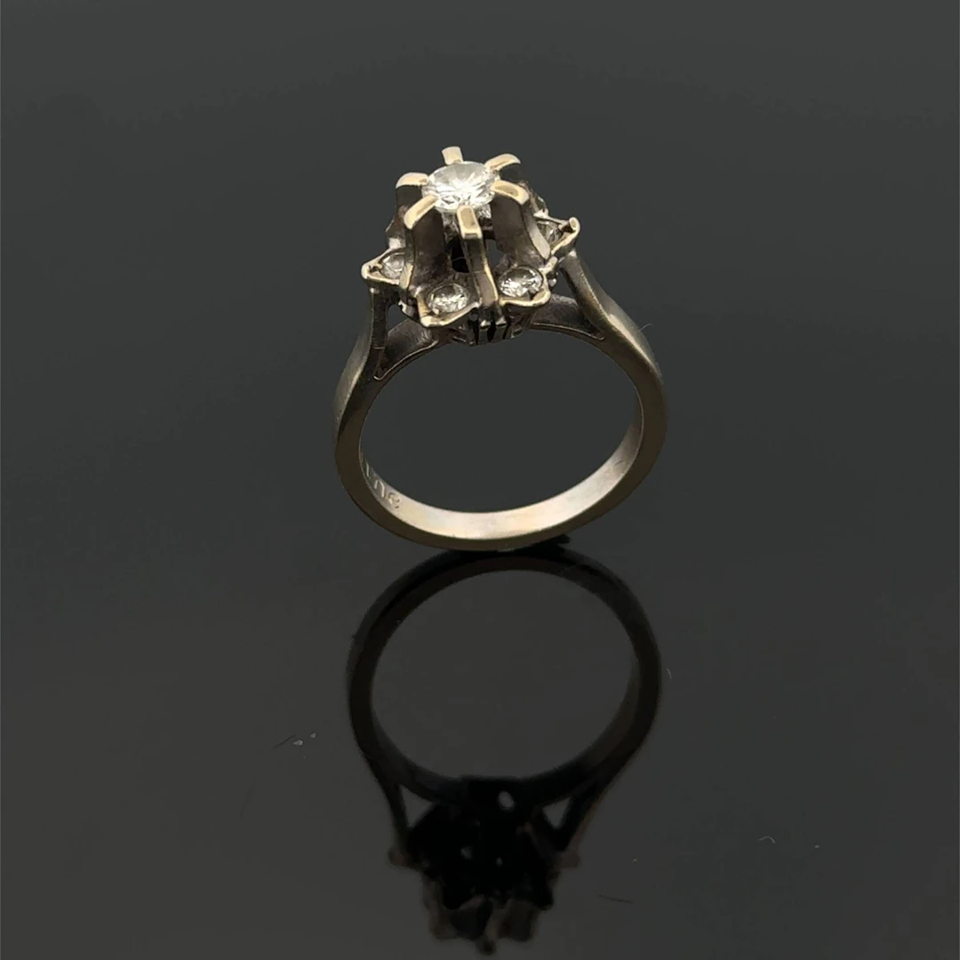 "Star" ring in white gold (750) set with brilliant-cut diamo - Lot 204