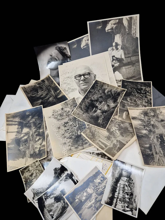 Amateur and professional photographs. Circa 1880-1960. Set o - Lot 683
