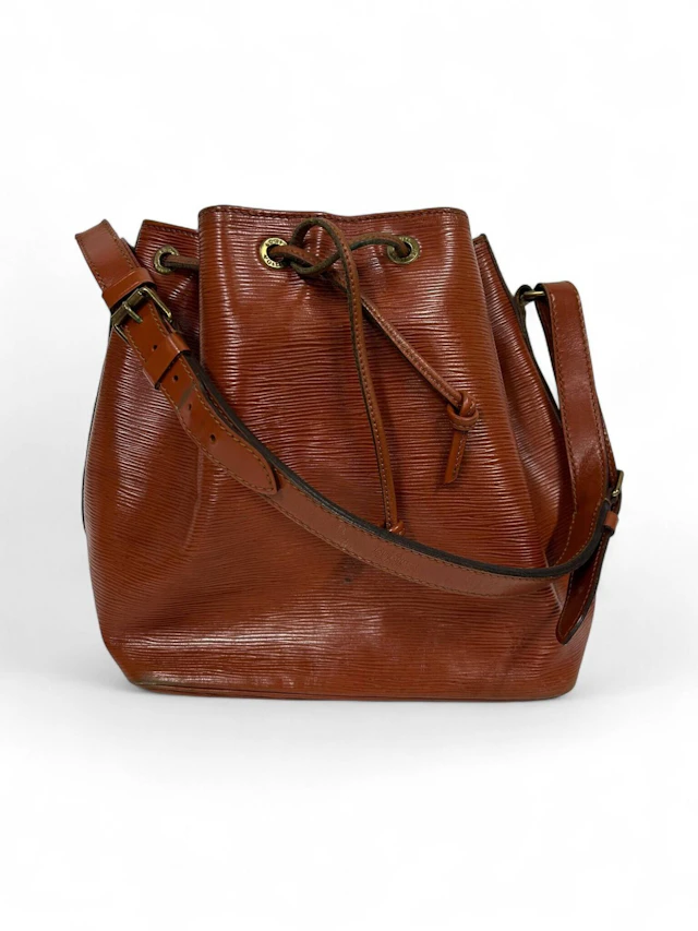 LOUIS VUITTON - Lot 186