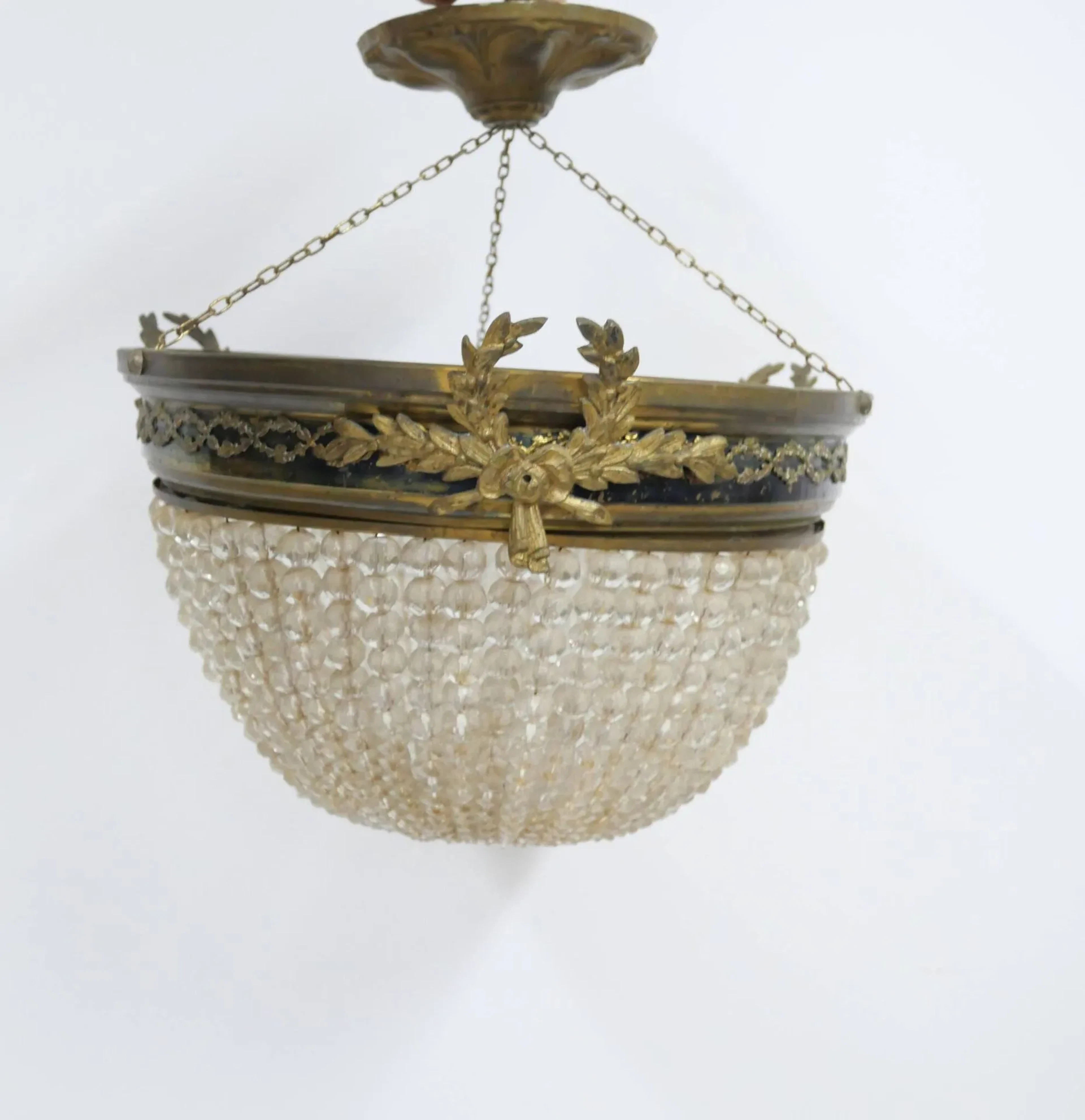 Gilded metal and glass "corbeille" pendant decorated with a - Lot 335