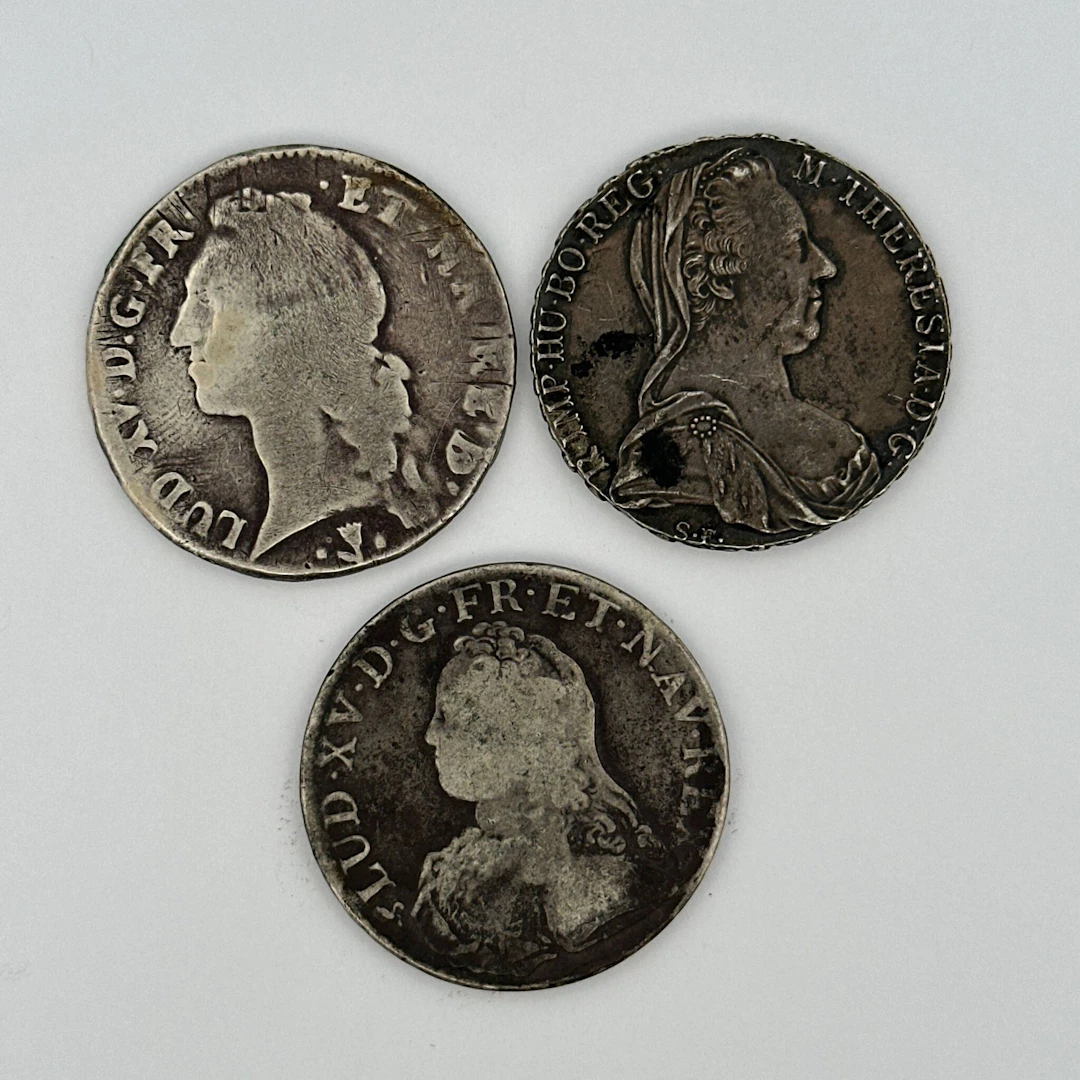 Set of 3 silver coins: - Lot 25