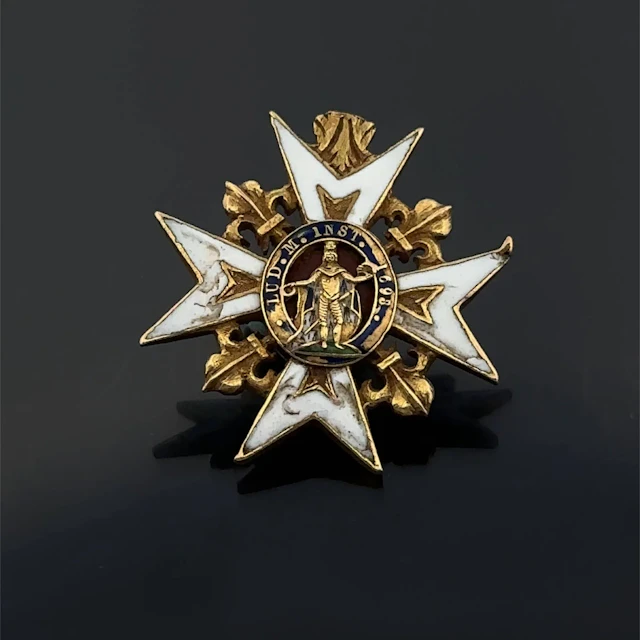 Cross of the Order of Saint Louis in white gold (750) decora - Lot 234