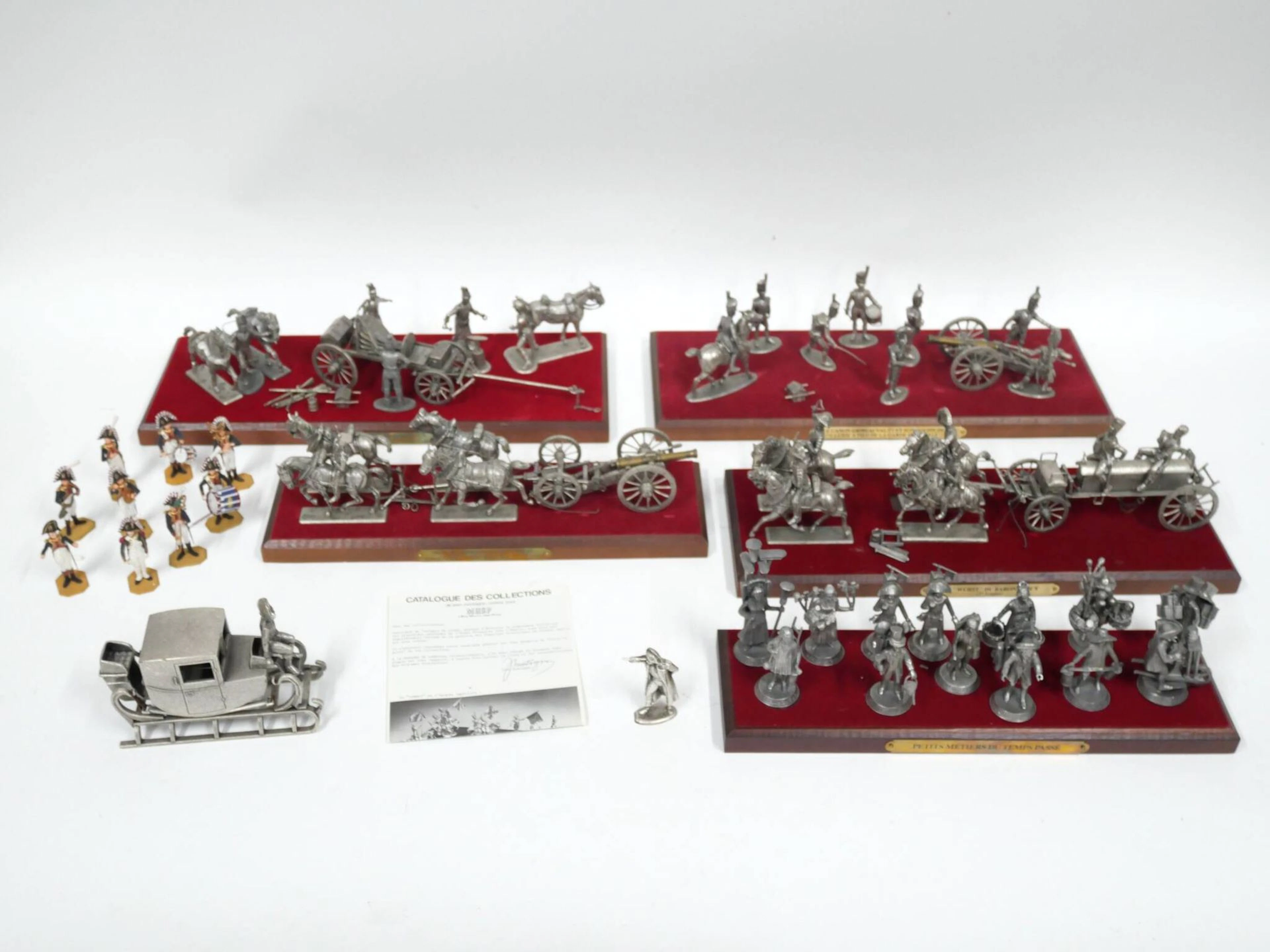 Strong set of soldiers of the Napoleonic army presented in d - Lot 587