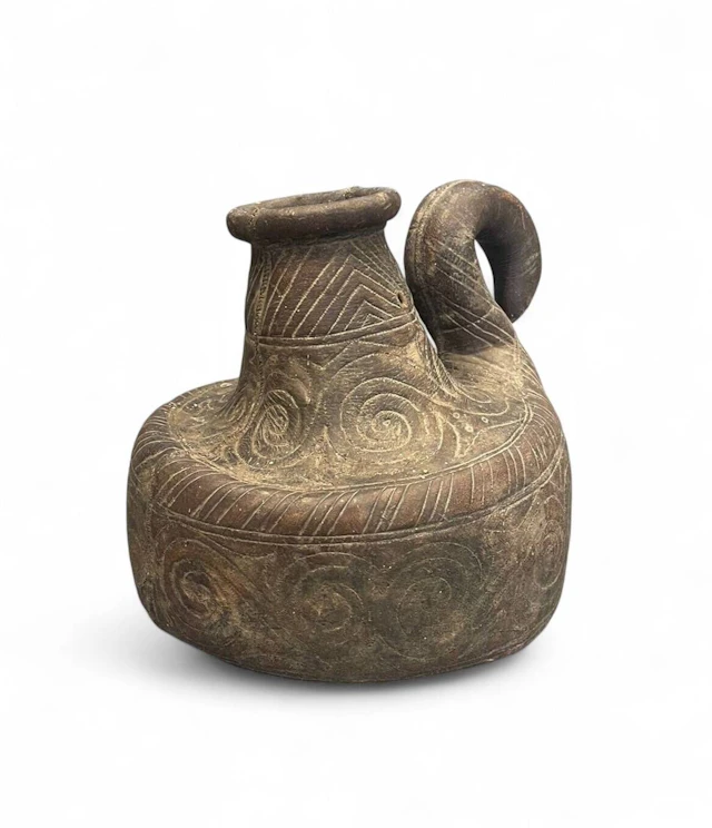 Mare's milk bucket in Saba horsehide, used for drinking kumi - Lot 196