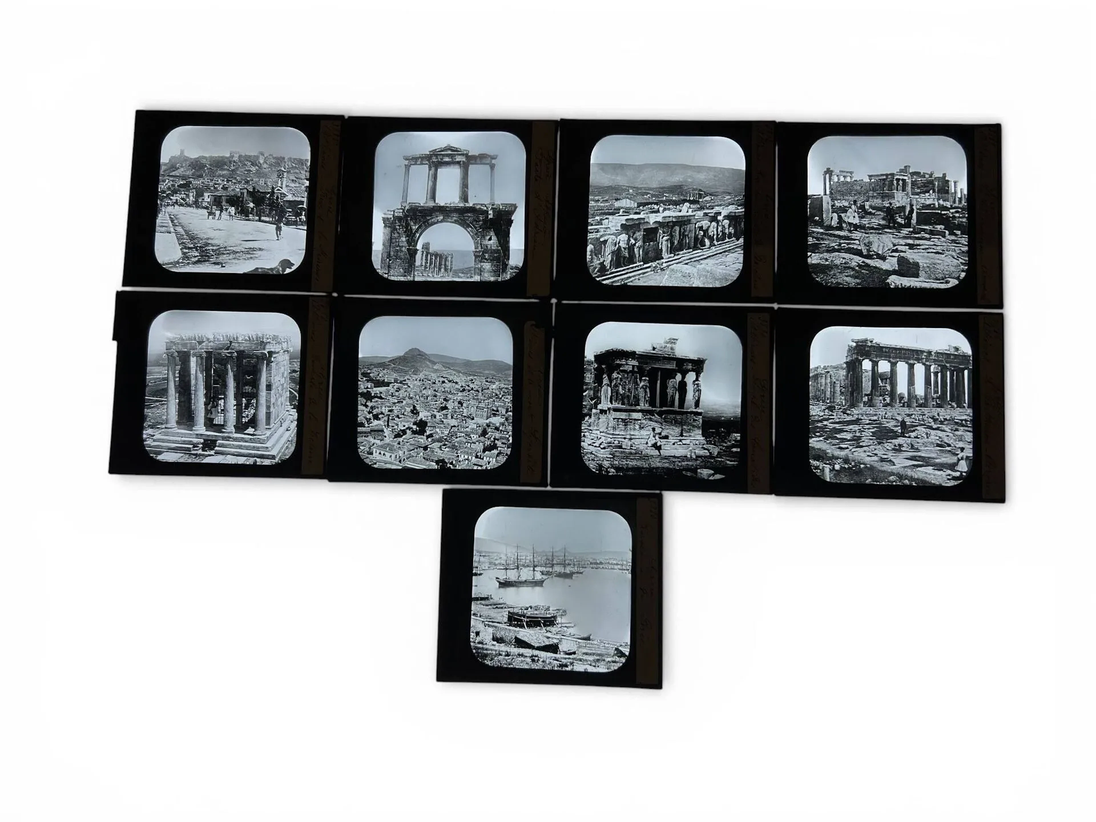 Color and black-and-white photographs by one or more unident - Lot 65