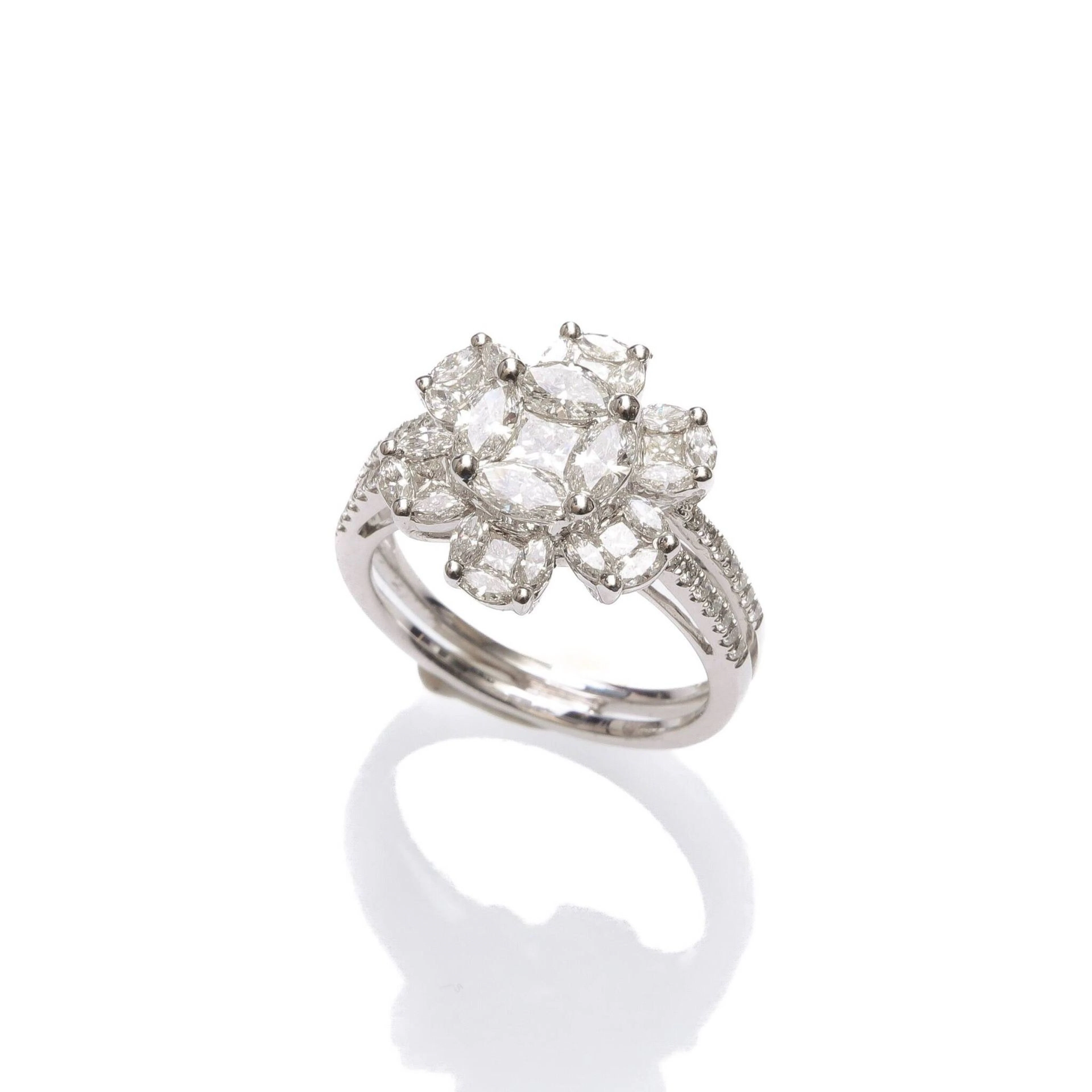 "Flower" ring crafted from white gold (750) and set with pri - Lot 305