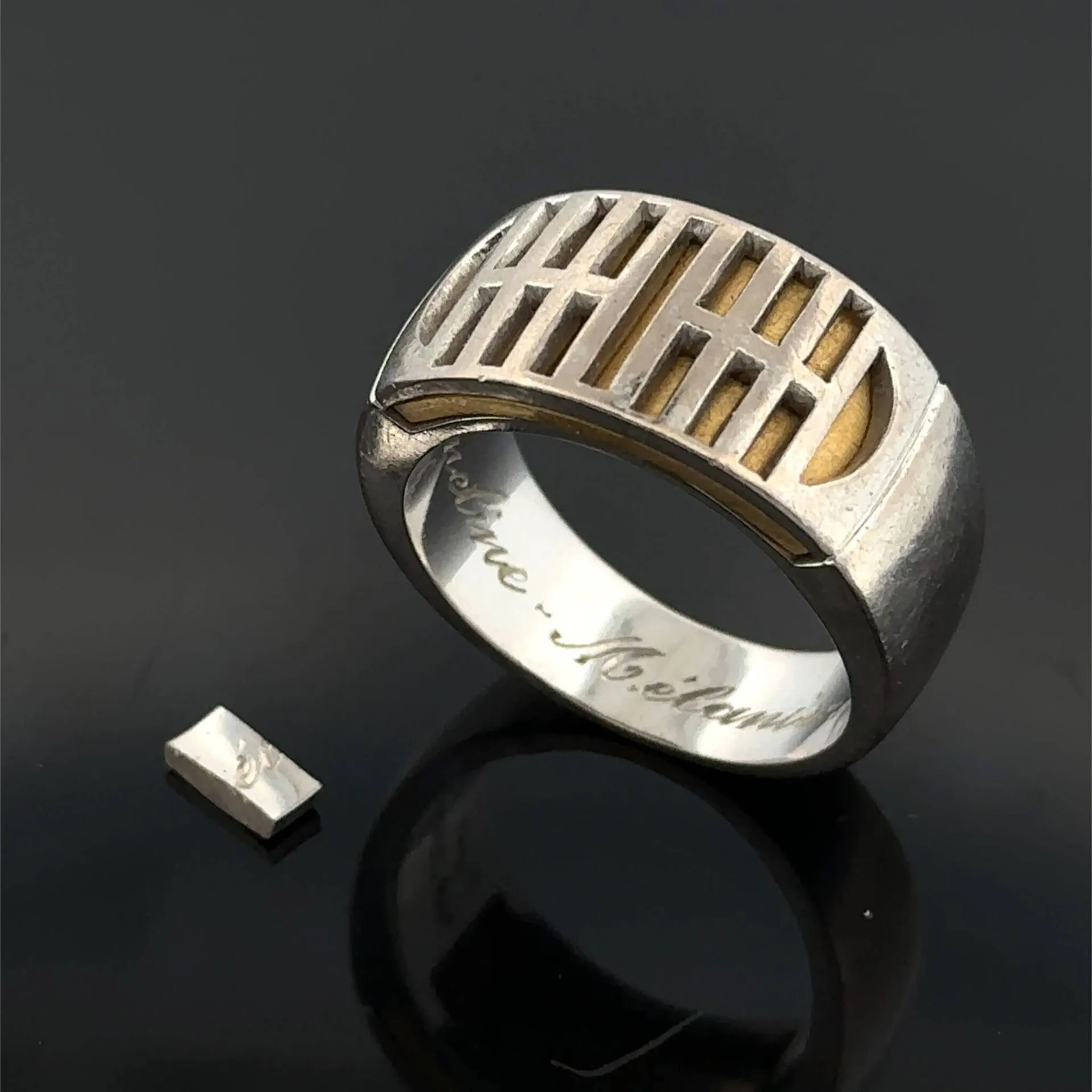 Wide ring in white and yellow gold (750), partially openwork - Lot 161