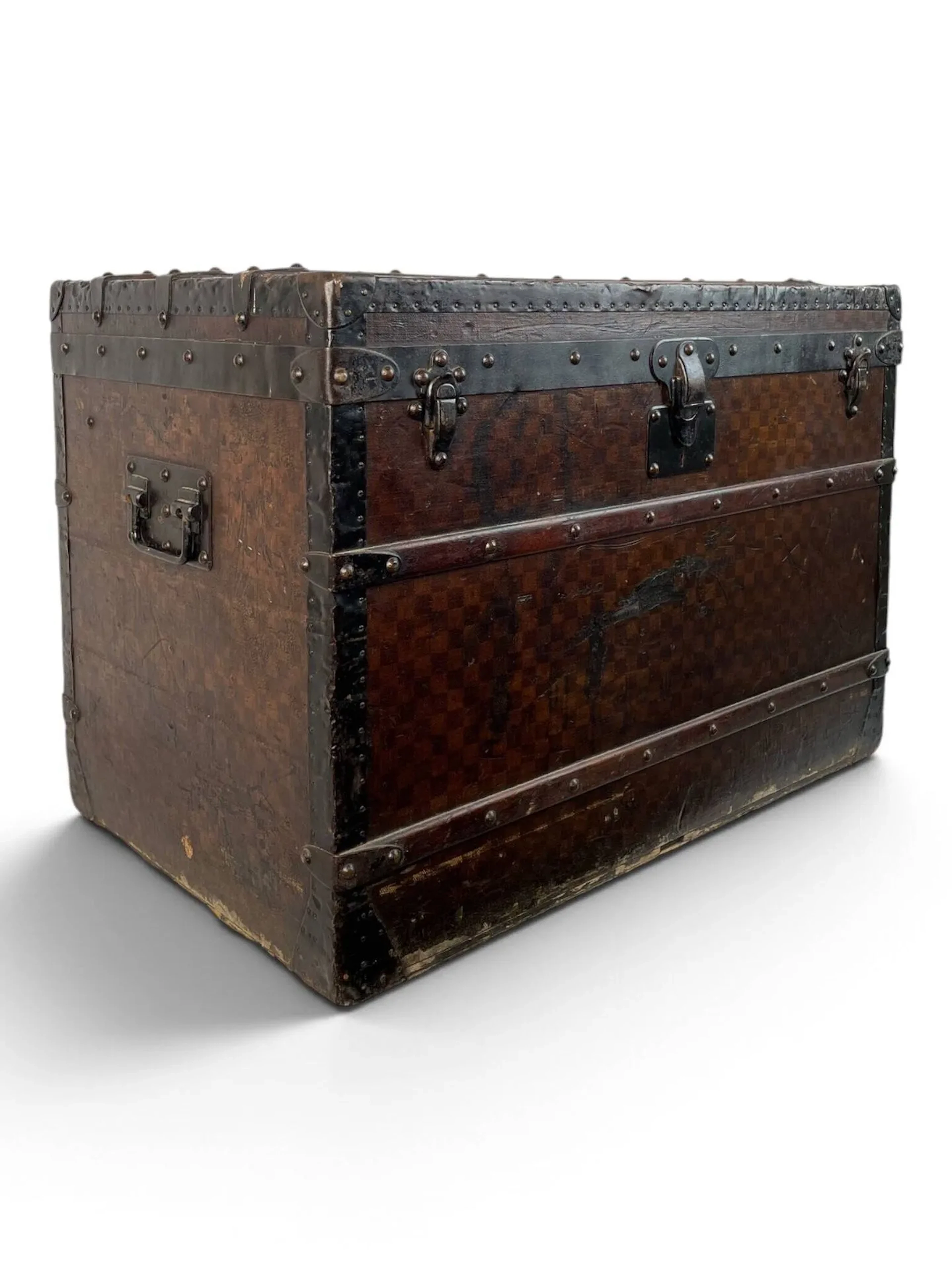 LOUIS VUITTON - Lot 195