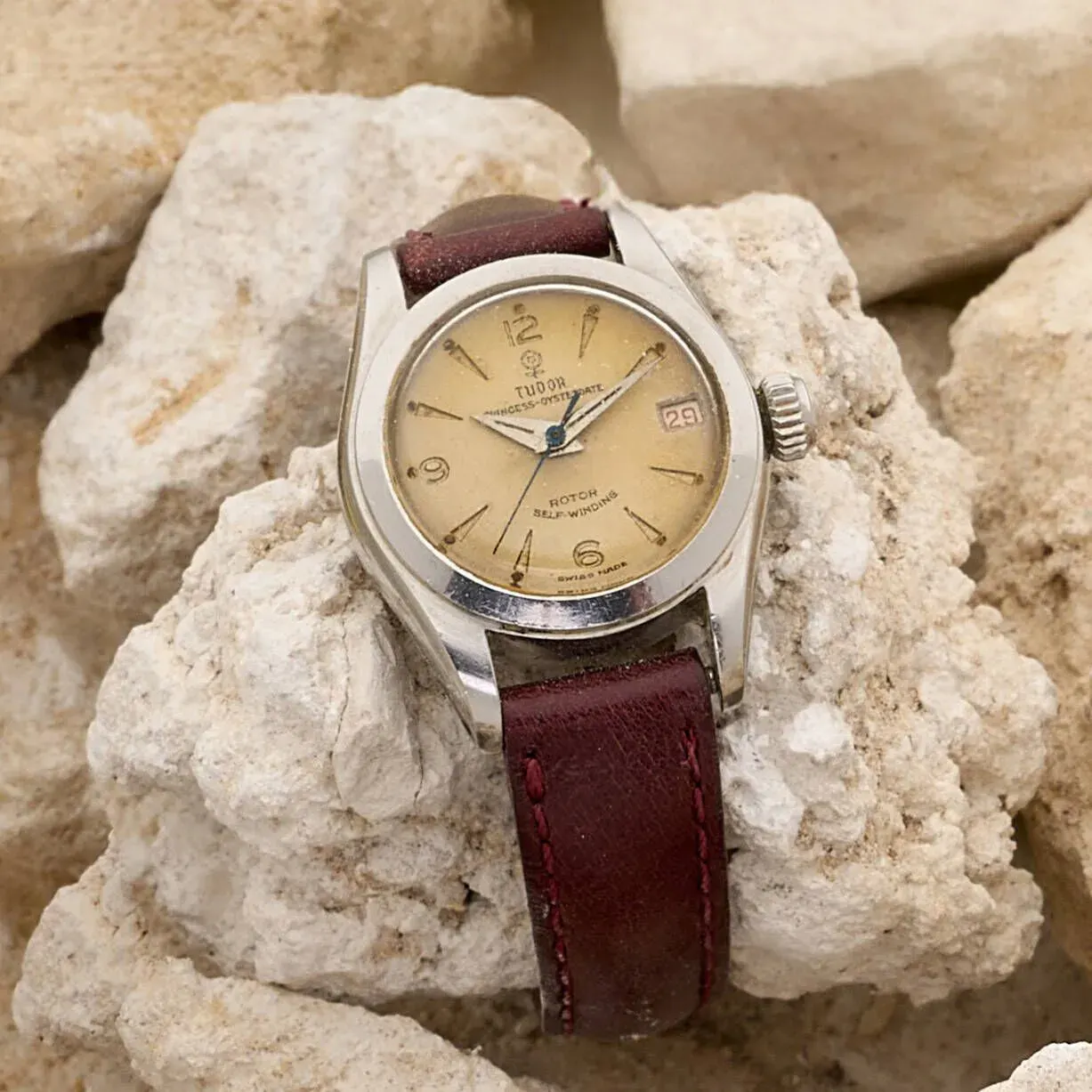 TUDOR PRINCESS OYSTER DATE - Lot 377