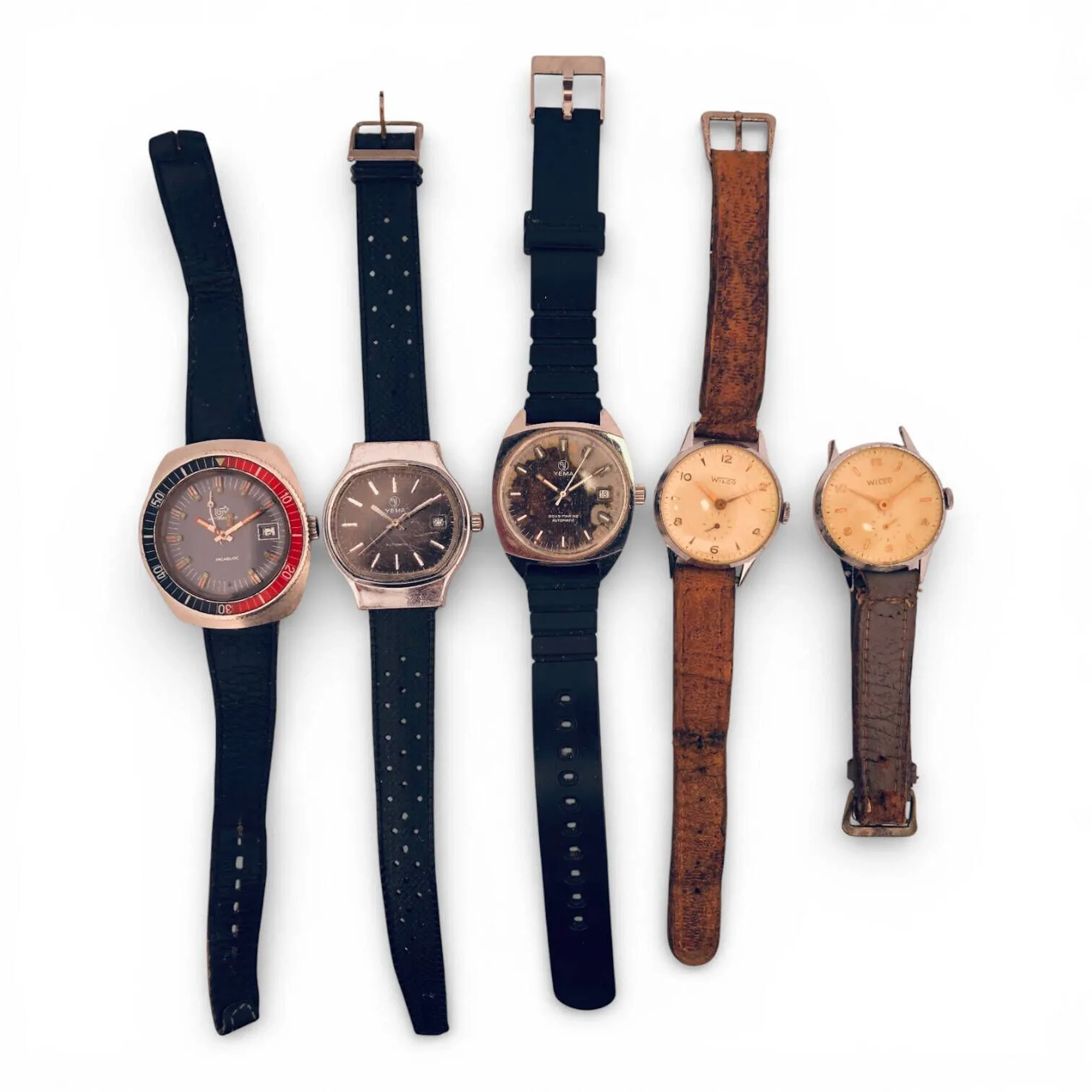 Five men's wristwatches, sold as is: - Lot 388