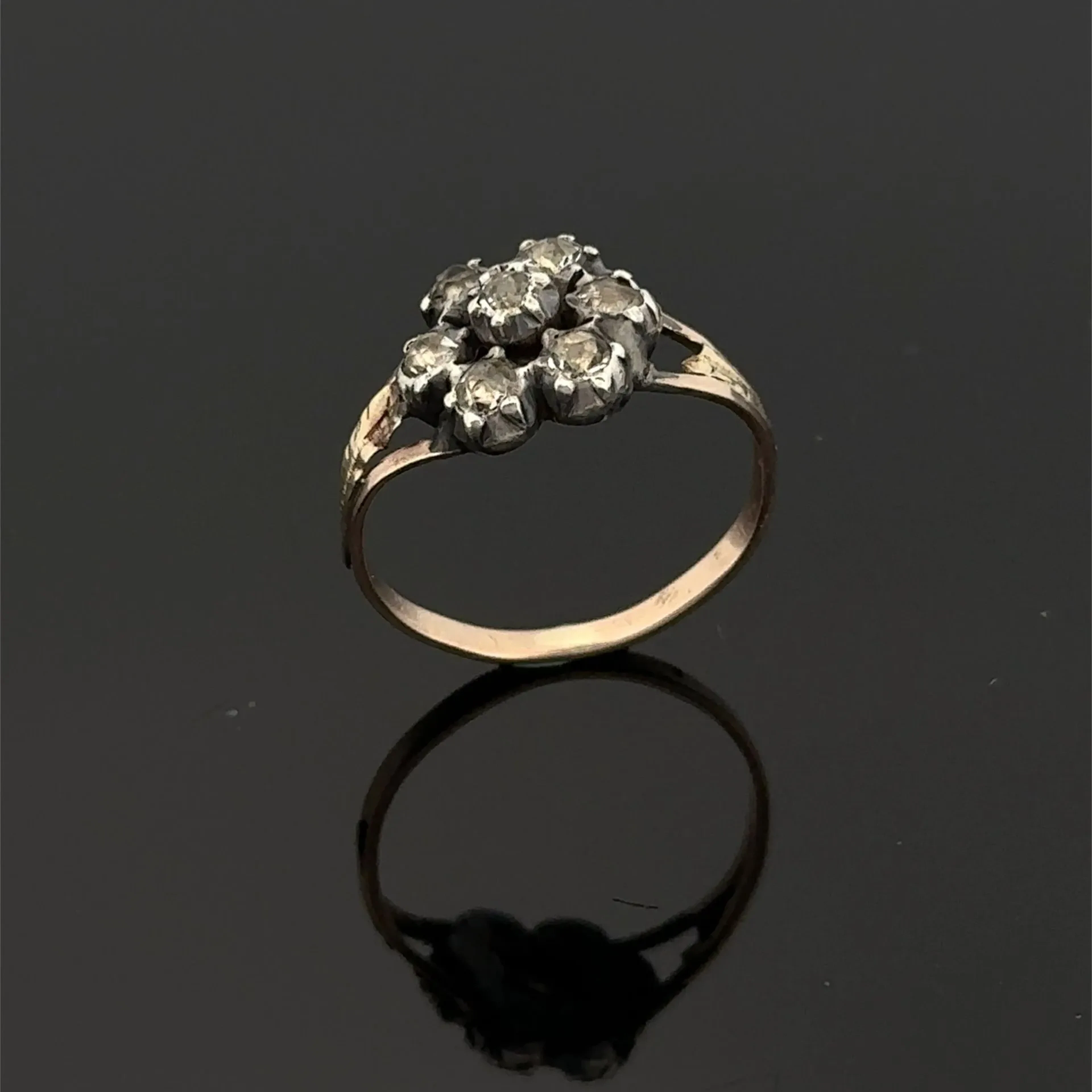 "Flower" ring in rose gold (750) and silver (min. 800) set w - Lot 226