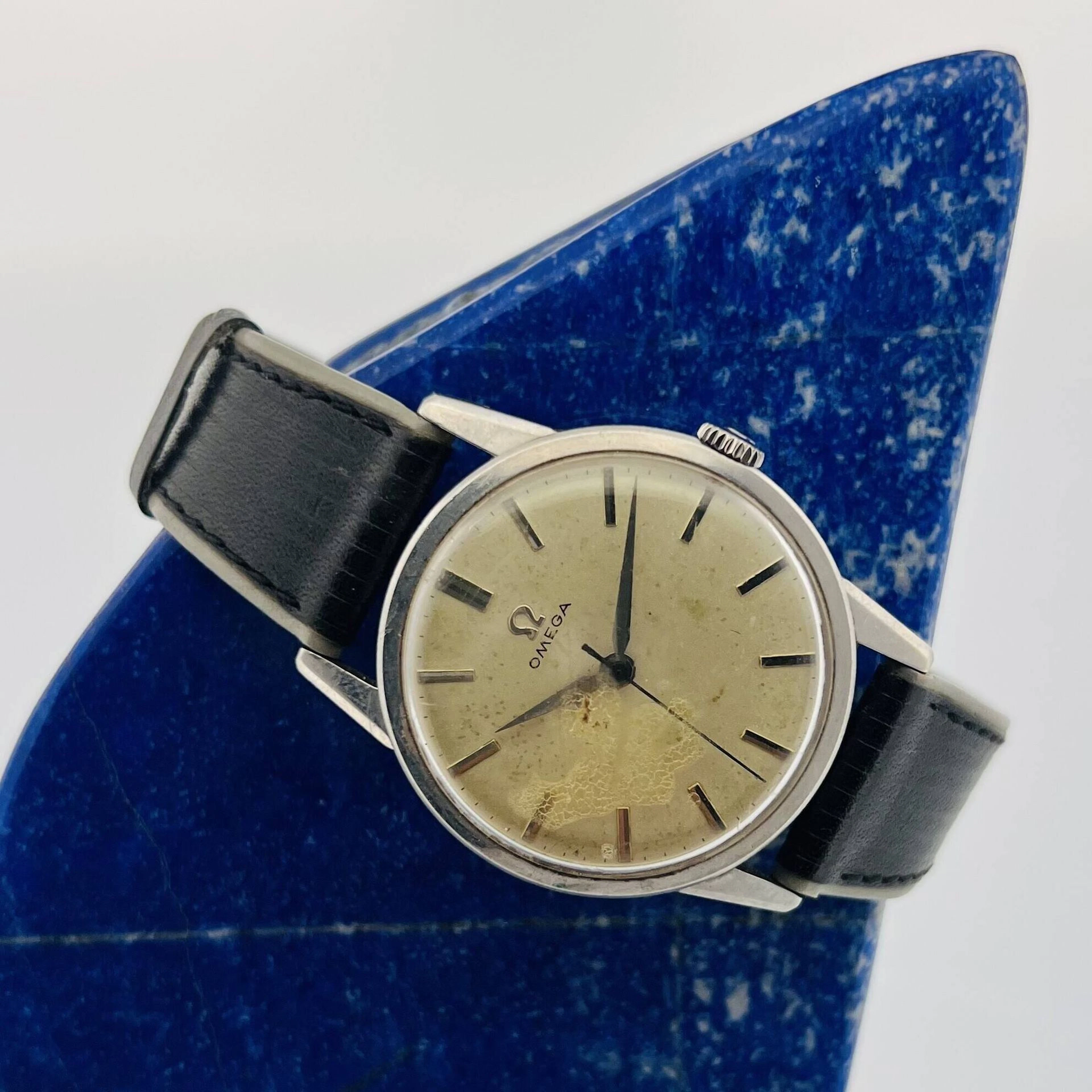OMEGA - Lot 124